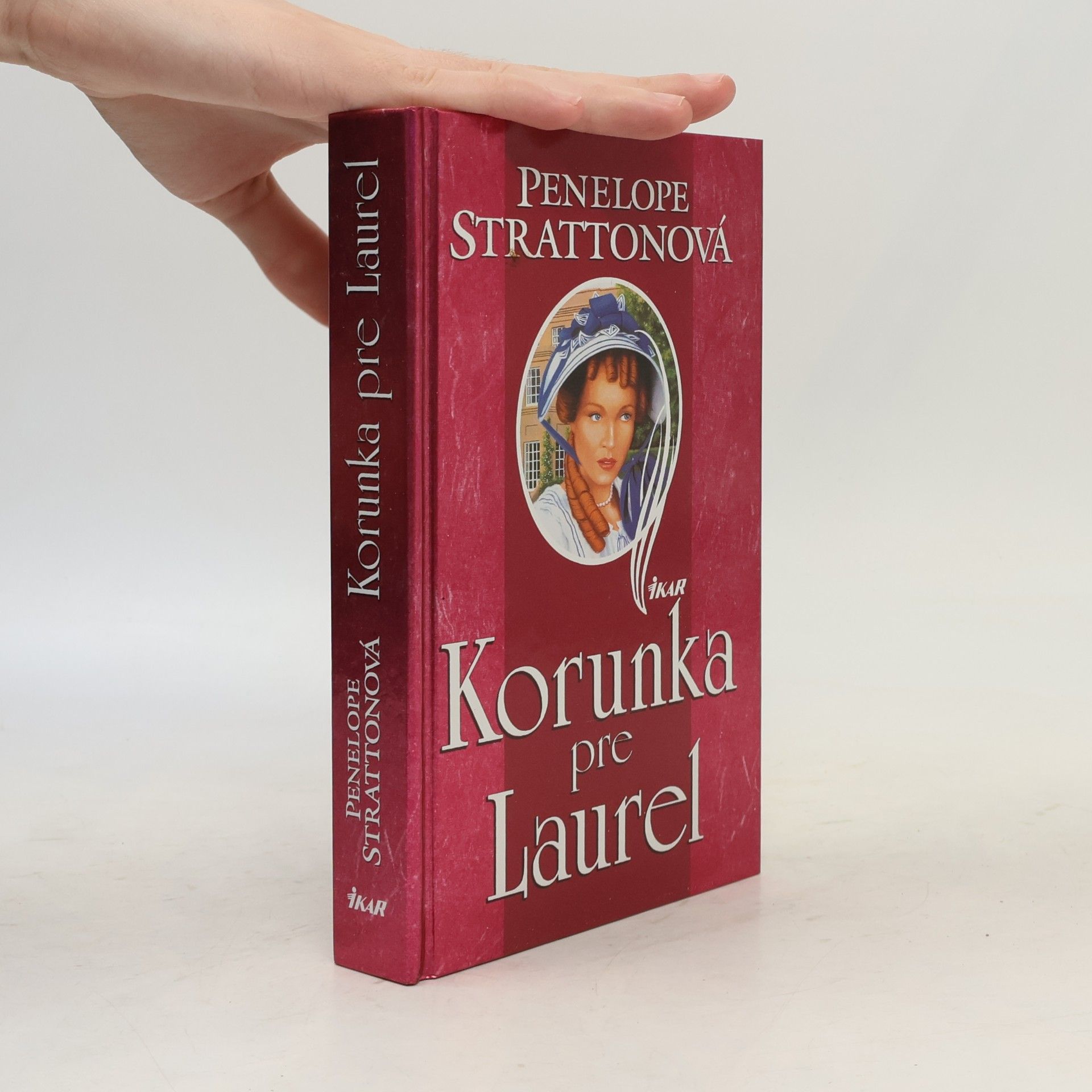 Penelope Stratton Korunka pre Laurel