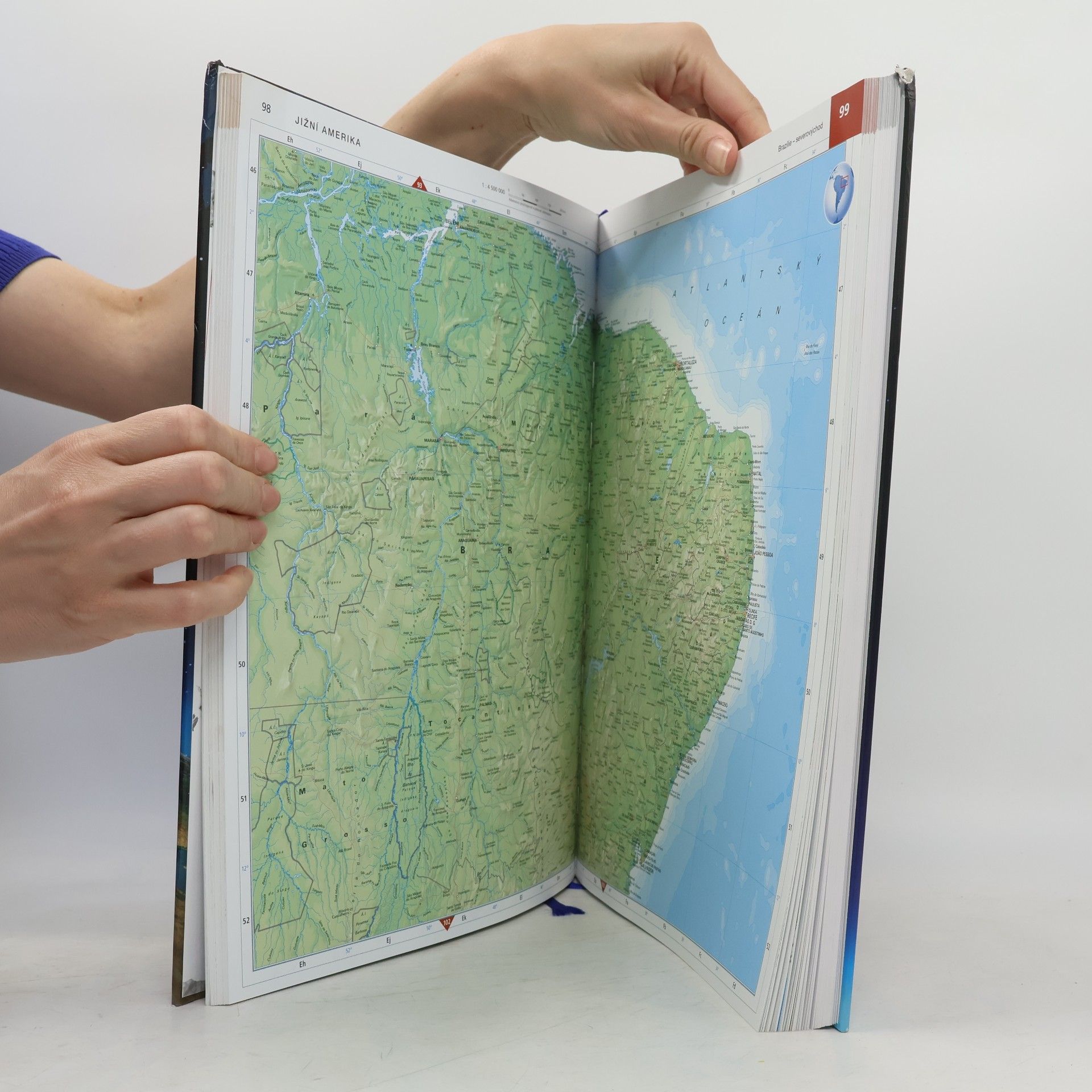 Irena Rybová Podrobný a praktický atlas světa s aktuálními mapami