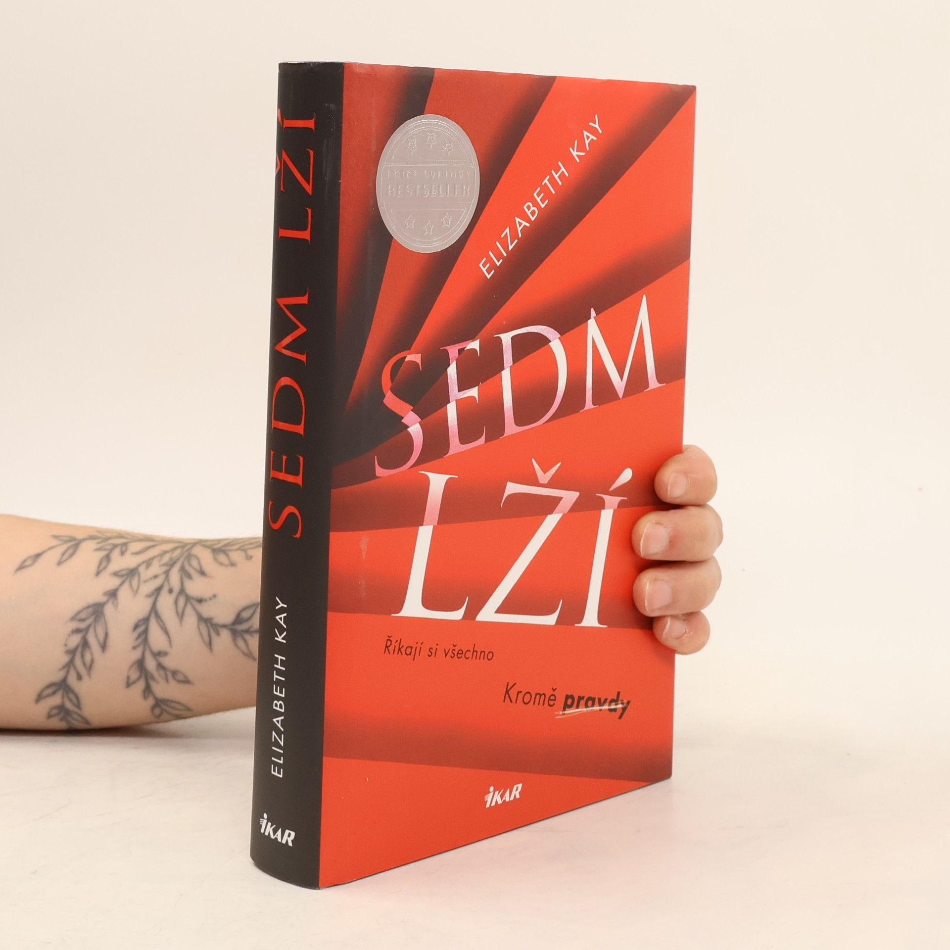 Elizabeth Kay Sedm lží