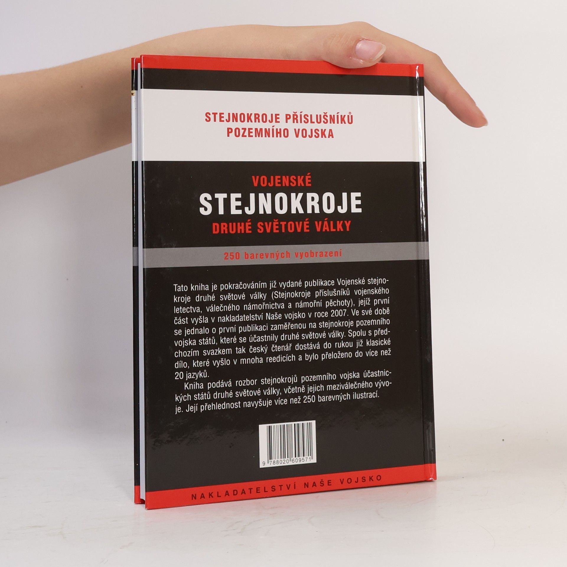Andrew Mollo Vojenské stejnokroje druhé světové války: Stejnokroje příslušníků pozemního vojska