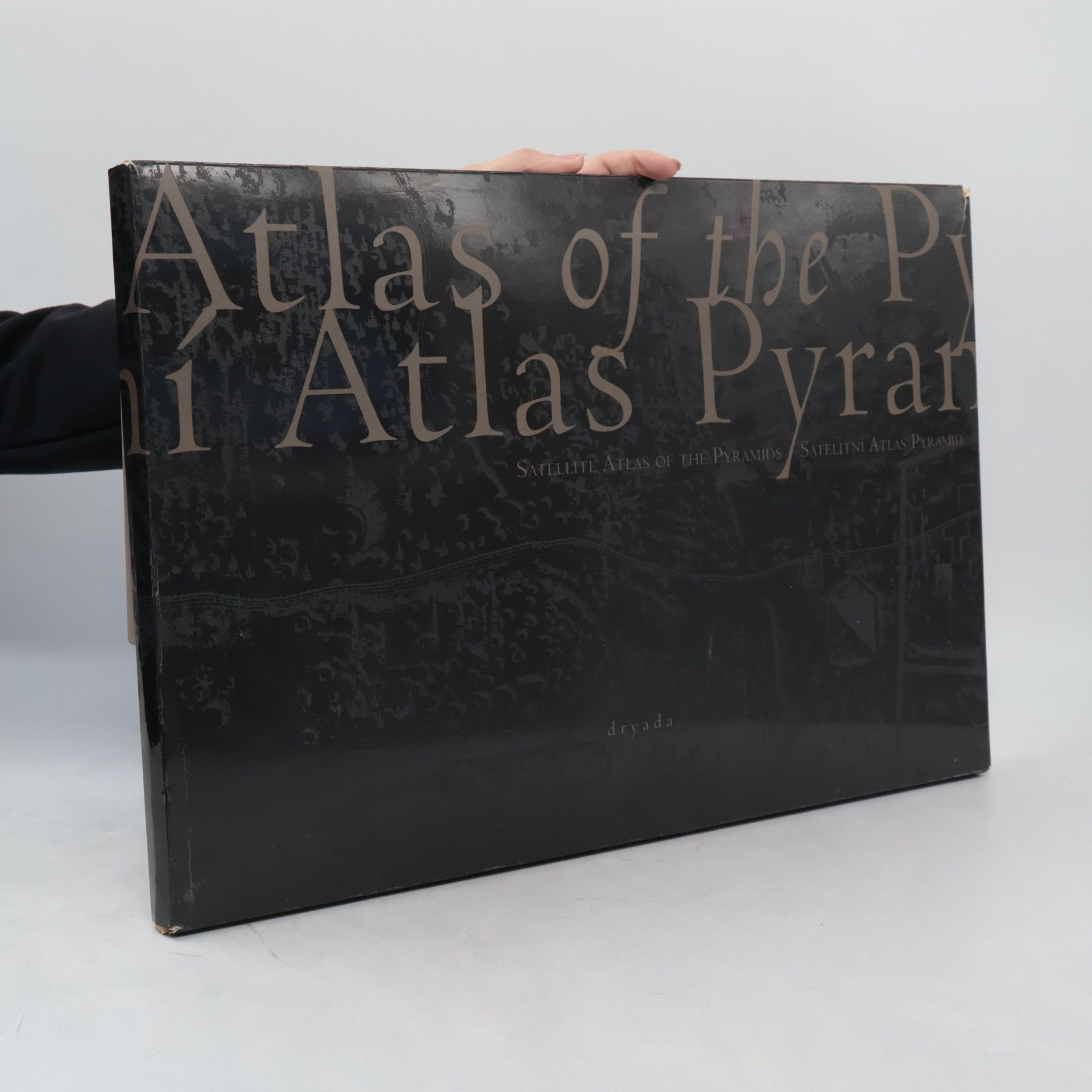 Various authors Satelitní atlas pyramid. Satellite atlas of the pyramids