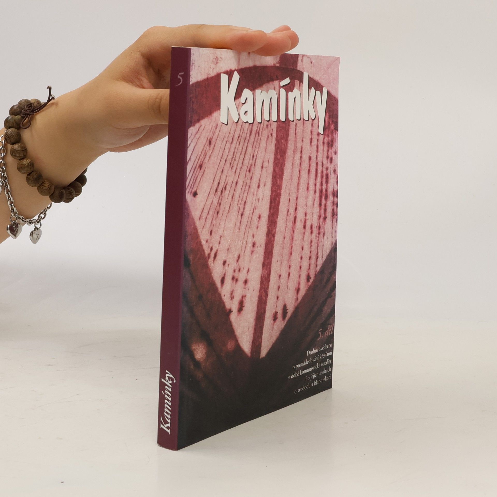 Romana Pluhařová Kamínky 5. díly