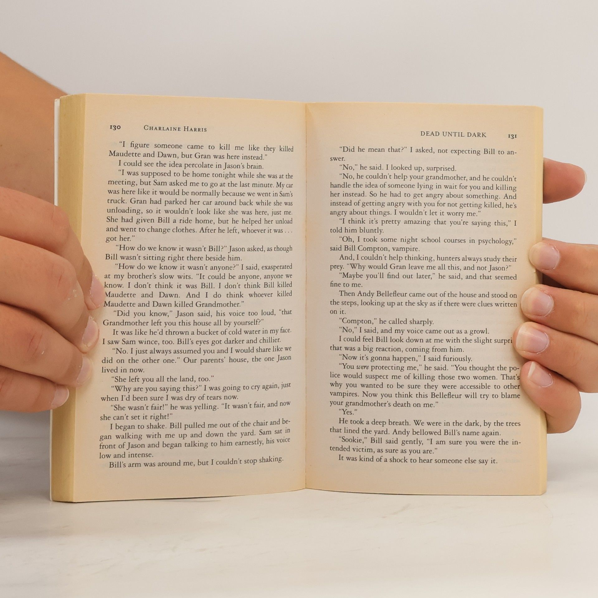 Charlaine Harris Dead until dark