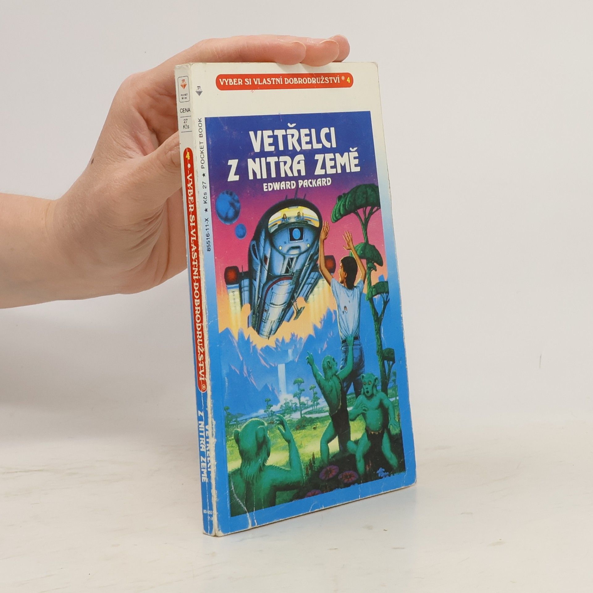 Edward Packard Vetřelci z nitra země