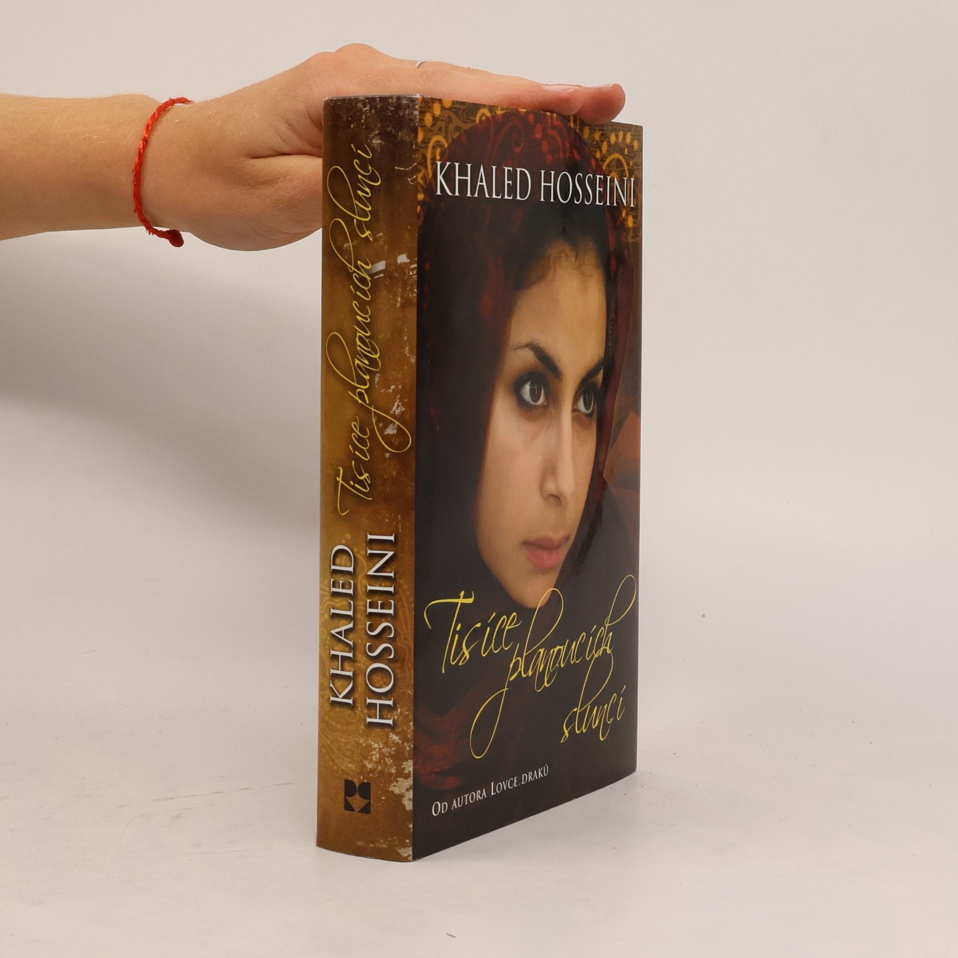 Khaled Hosseini Tisíce planoucích sluncí