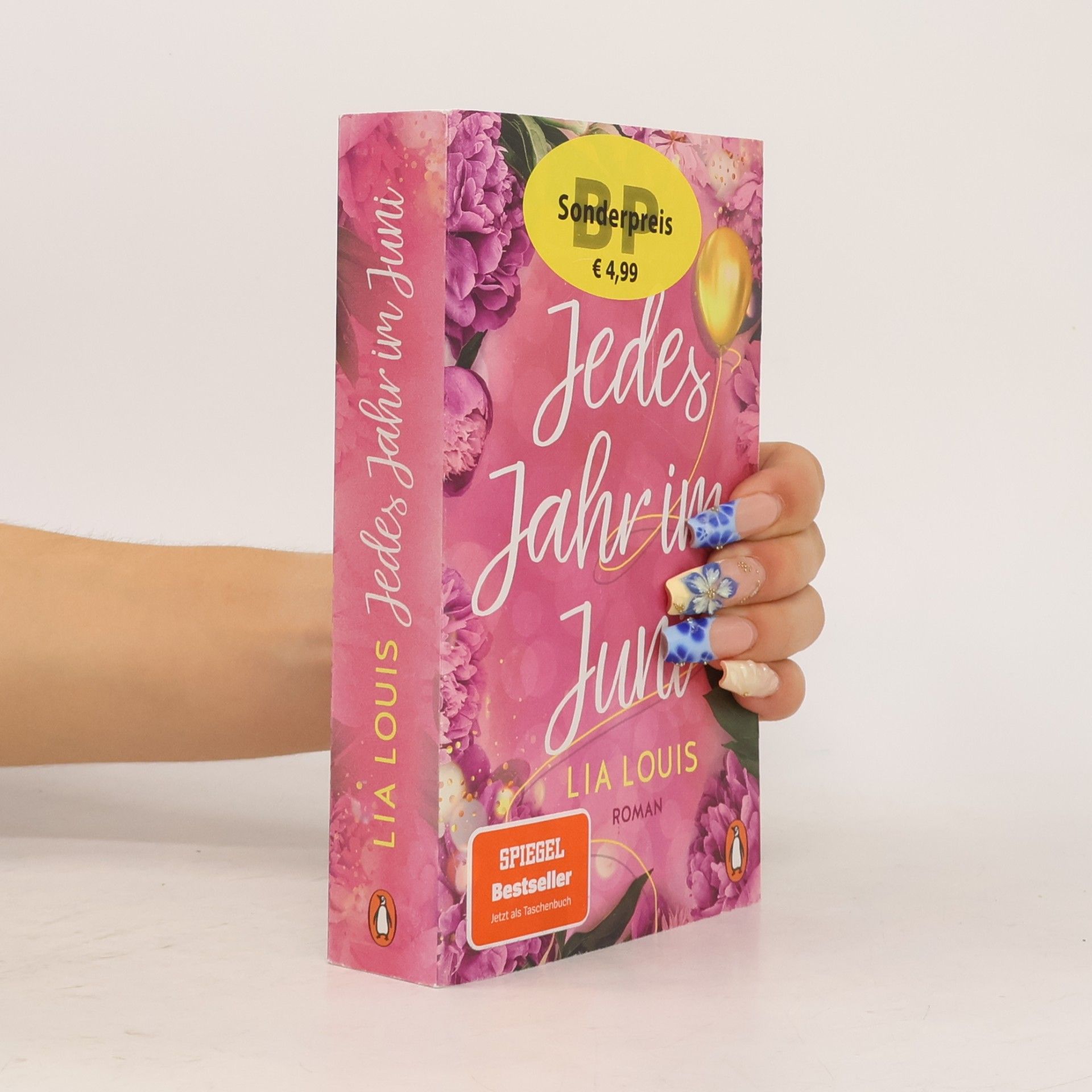 Lia Louis Jedes Jahr im Juni
