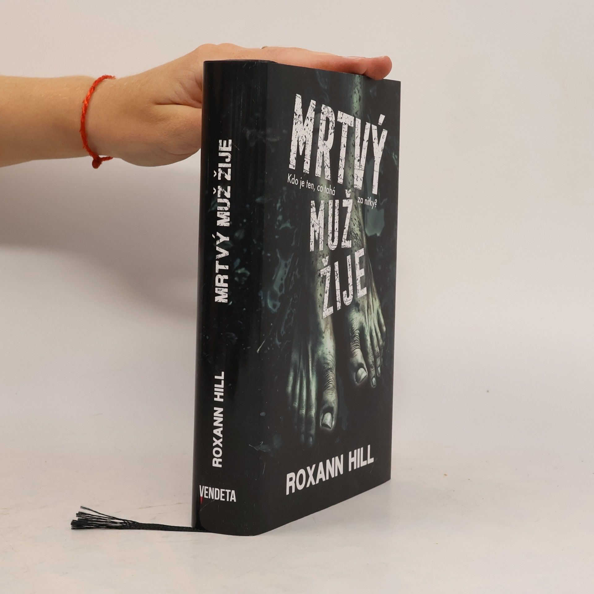 Roxann Hill Mrtvý muž žije