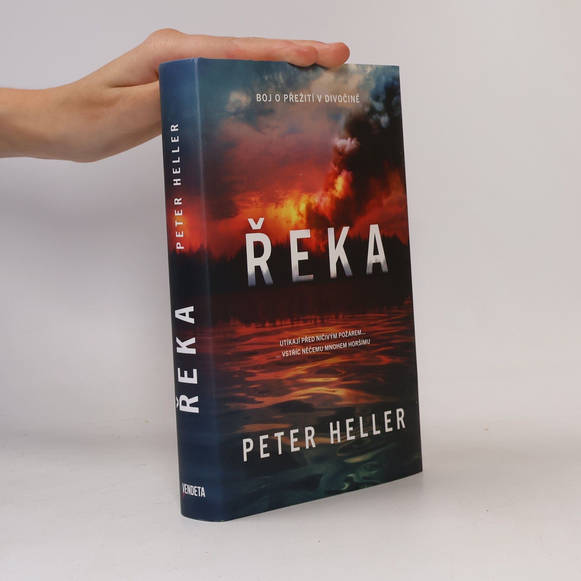 Peter Heller Řeka