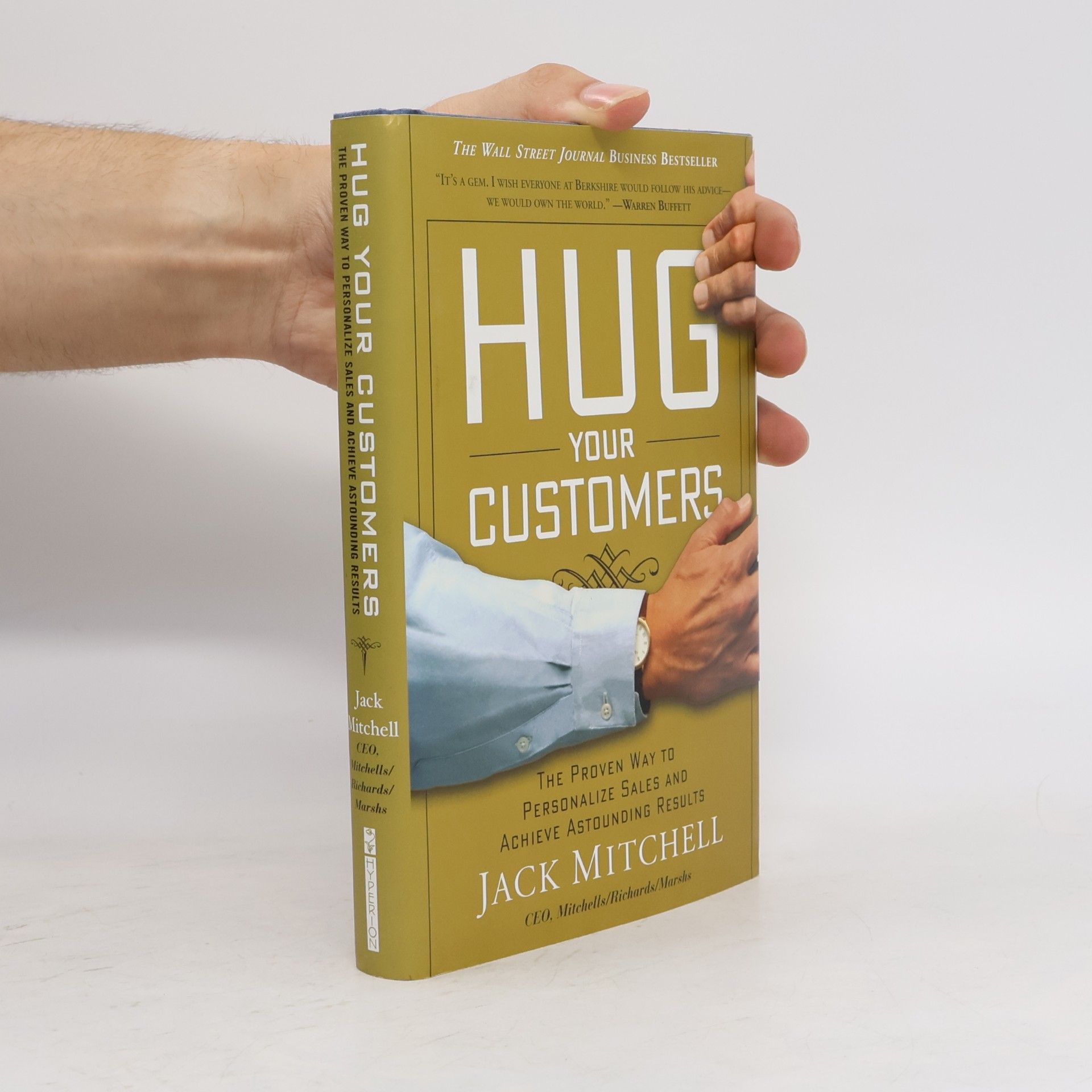 Jack Mitchell Hug Your Customers