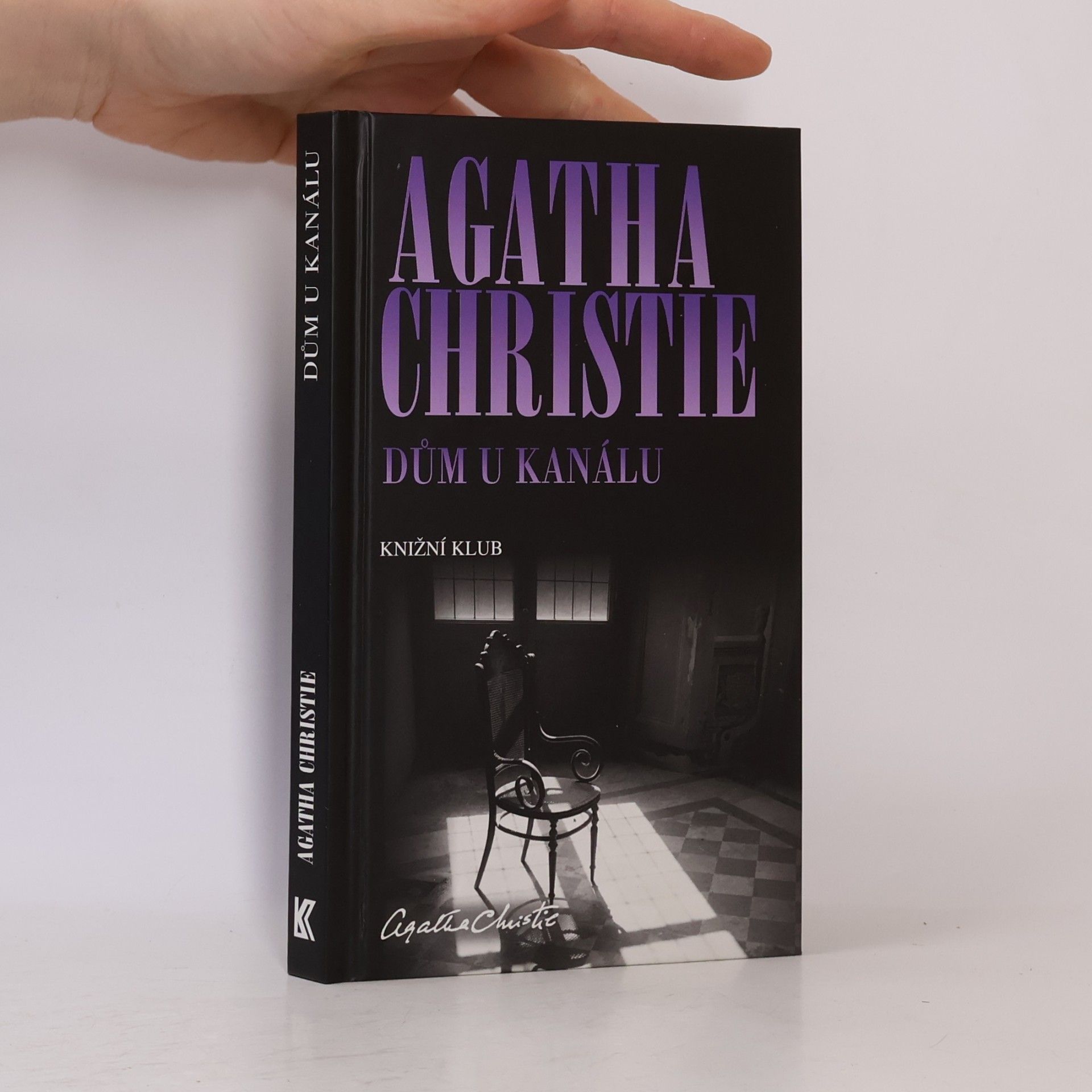 Agatha Christie Dům u kanálu