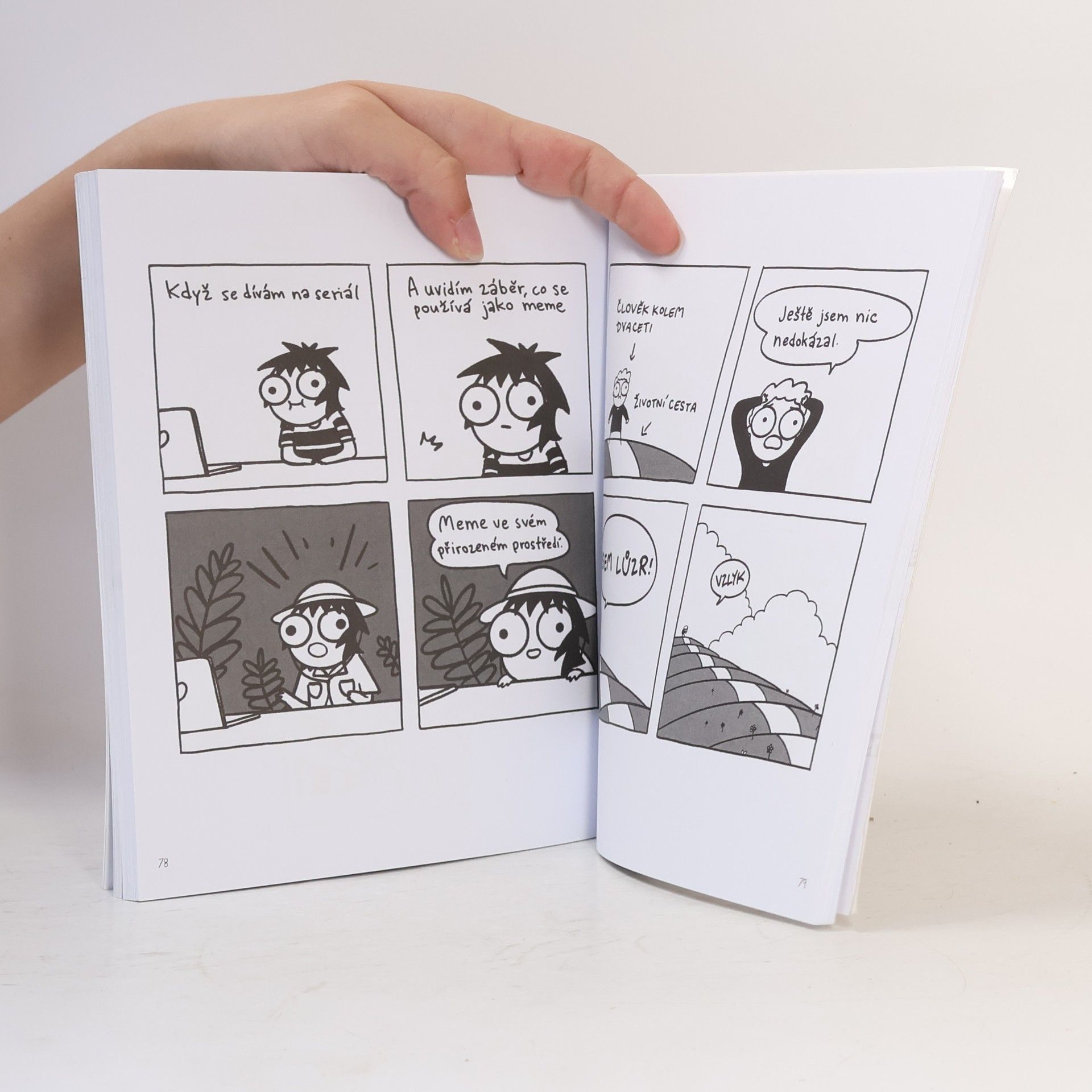 Sarah Sarah C. Andersen Mimoňka : sbírka komiksů "Sarah's Scribbles"