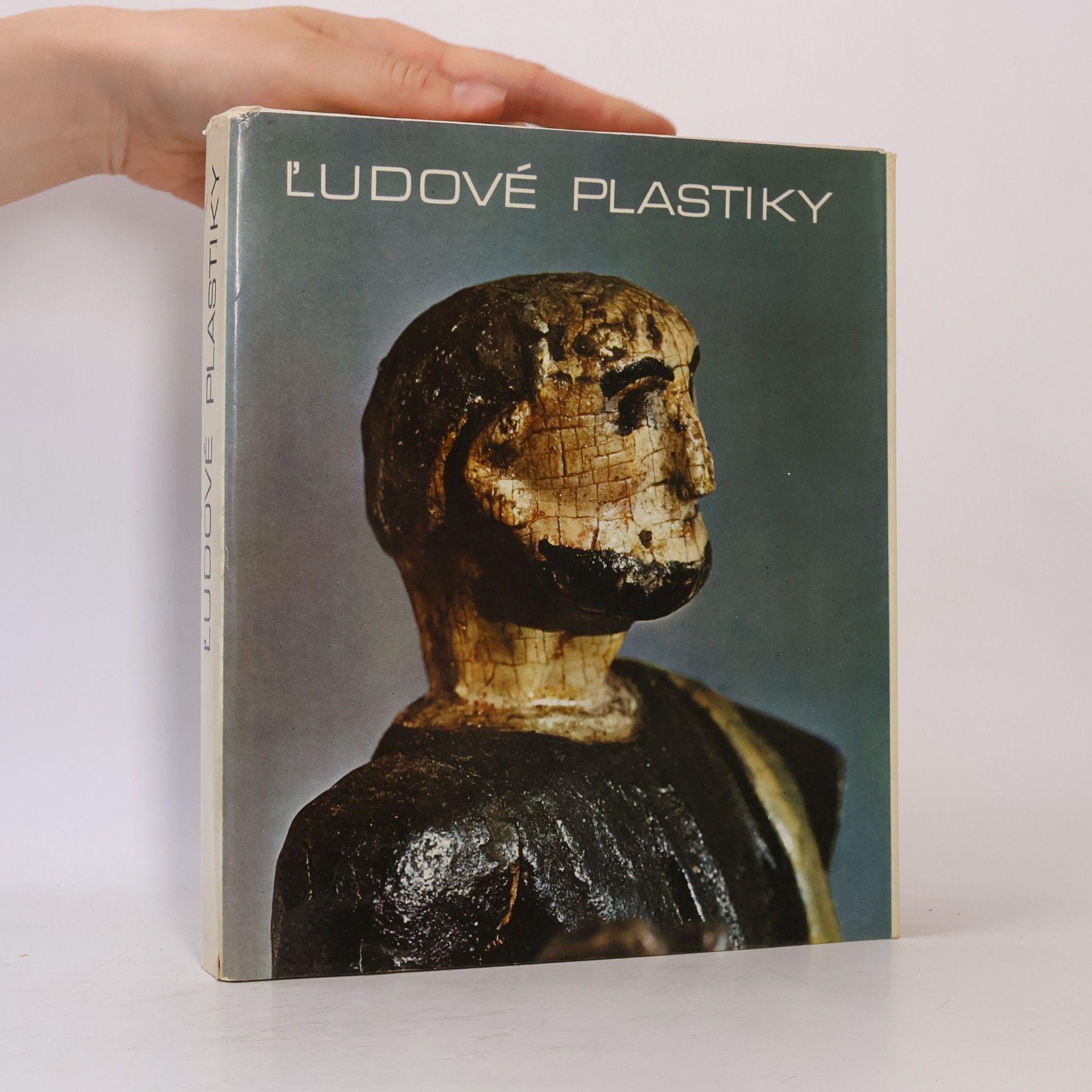 Soňa Kovačevičová Ľudové plastiky