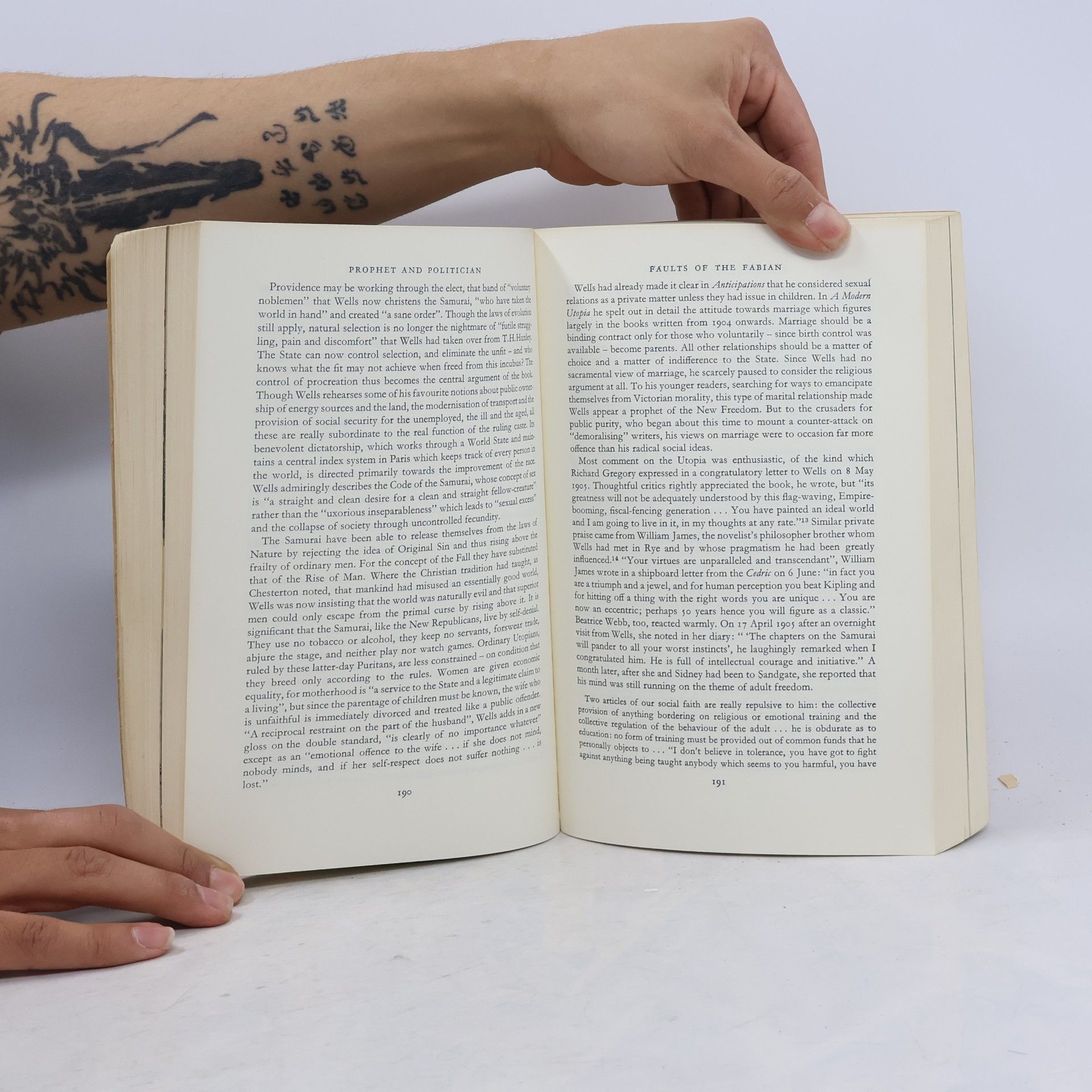 Norman MacKenzie H.G. Wells: A Biography