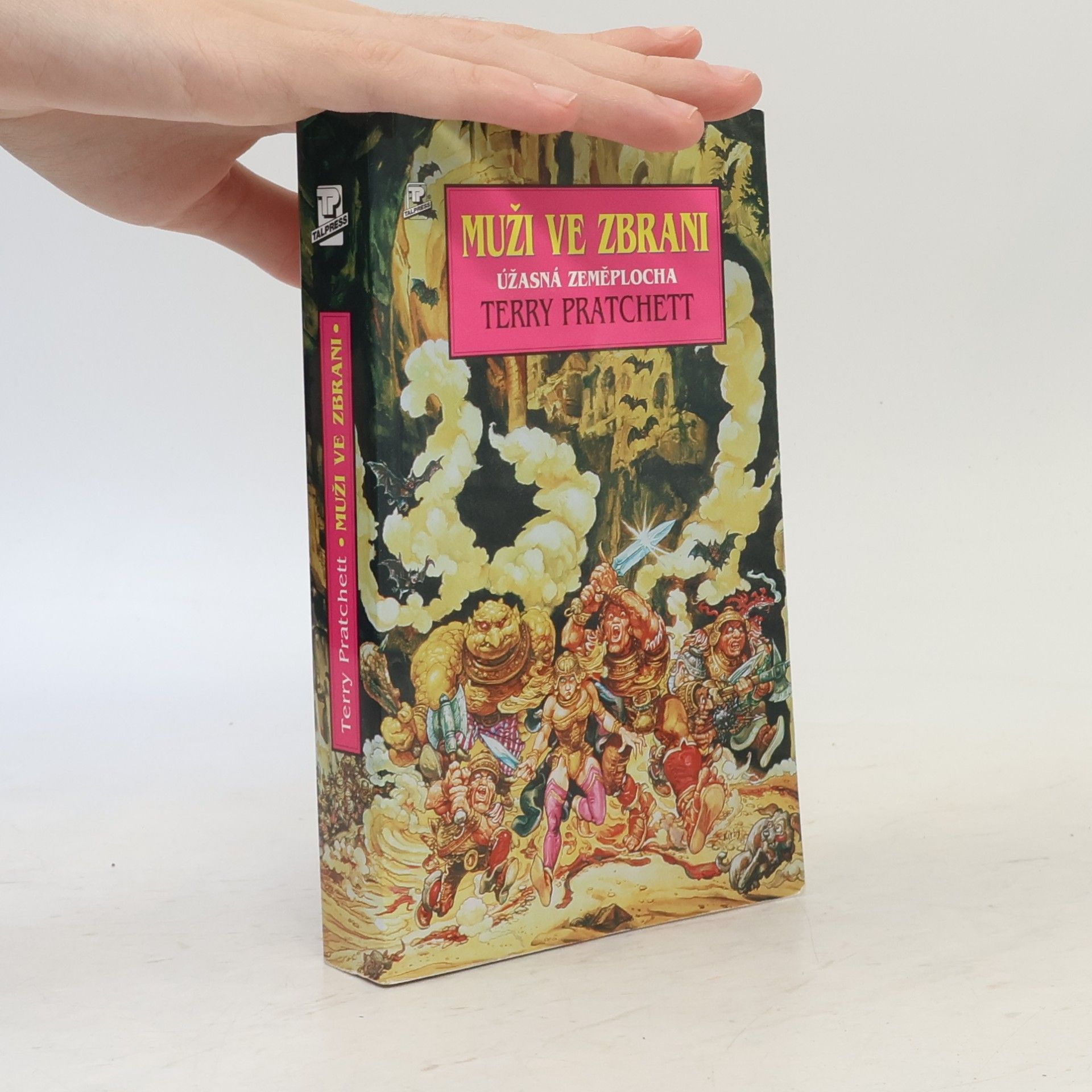 Terry Pratchett Muži ve zbrani