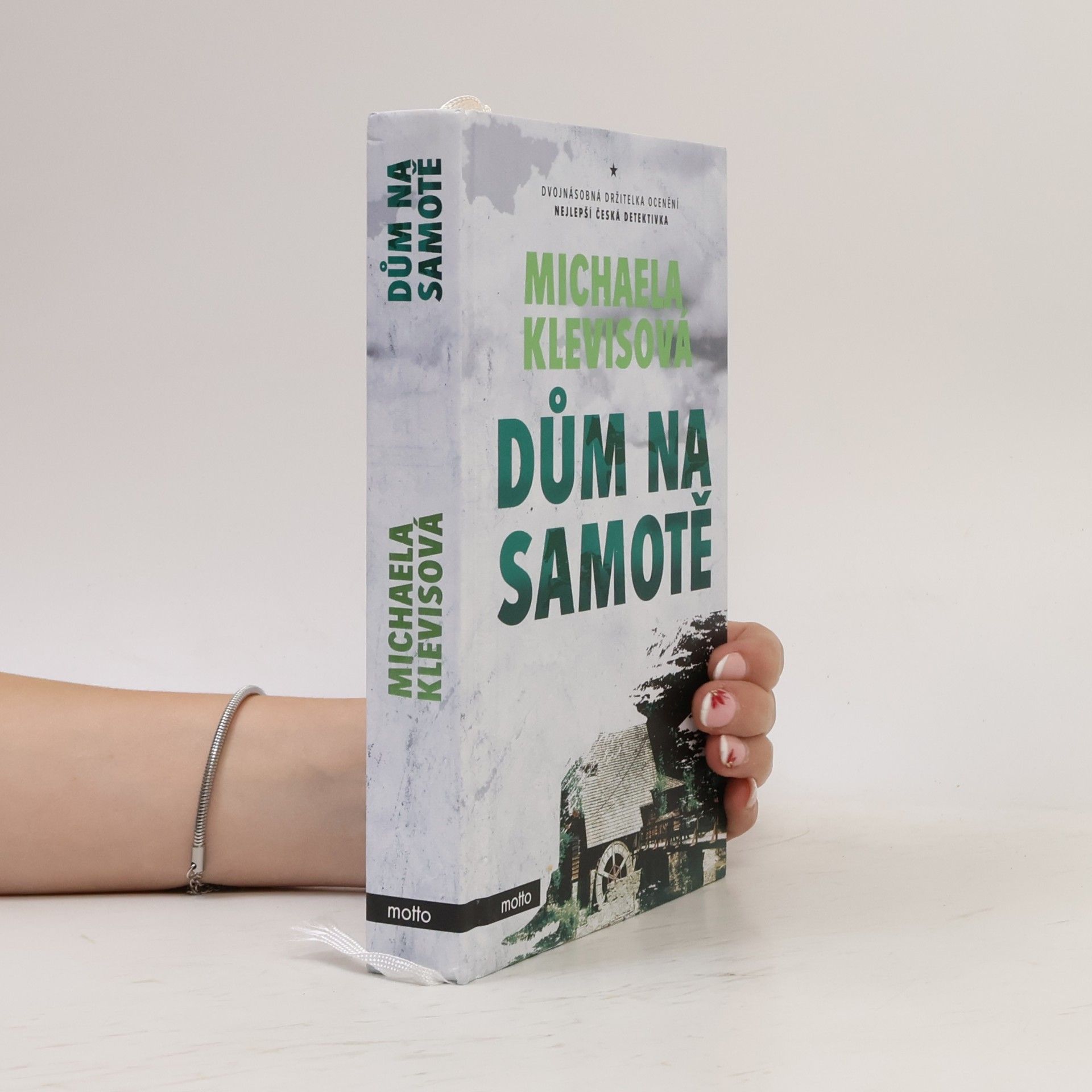 Michaela Klevisová Dům na samotě