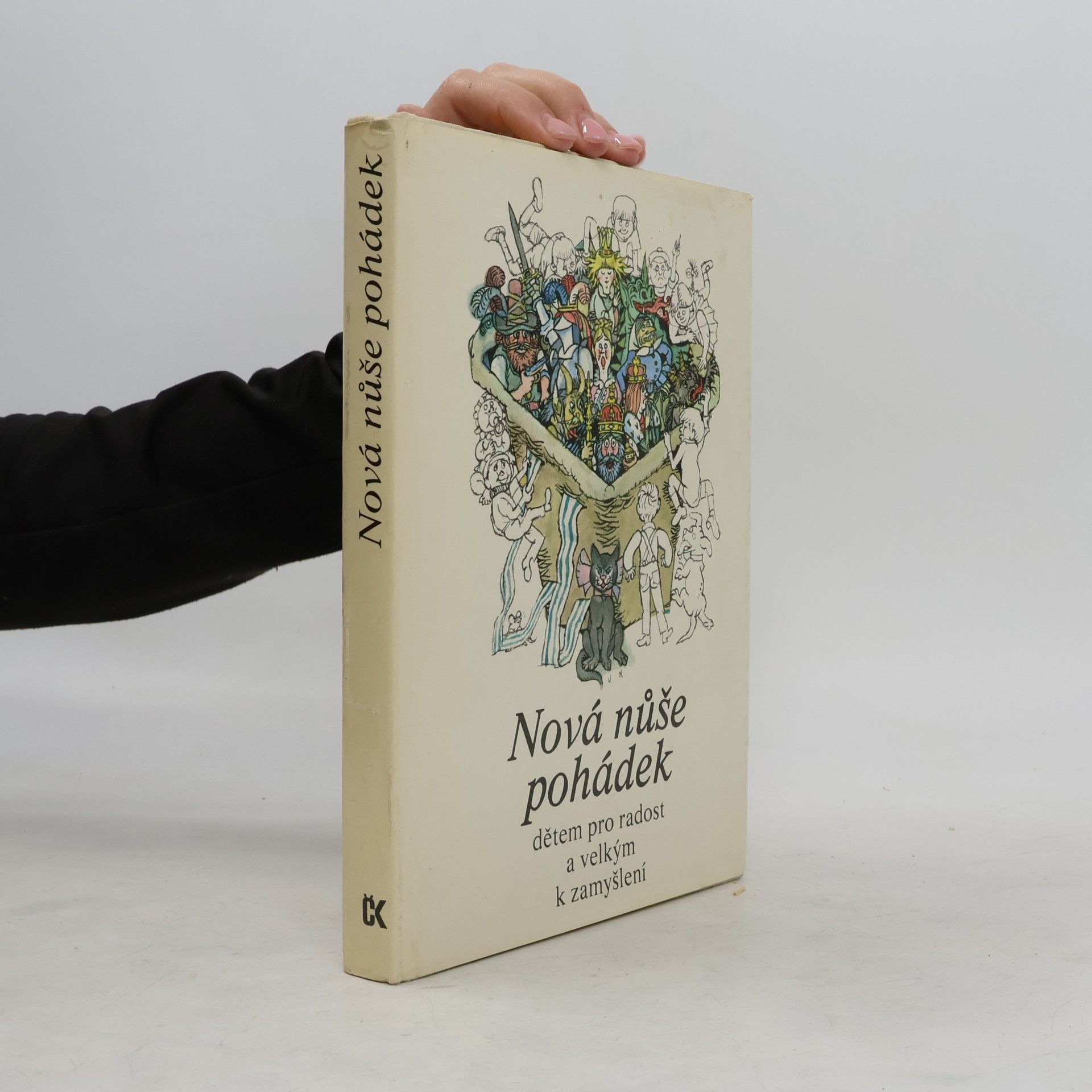 Helena Šmahelová Nová nůše pohádek