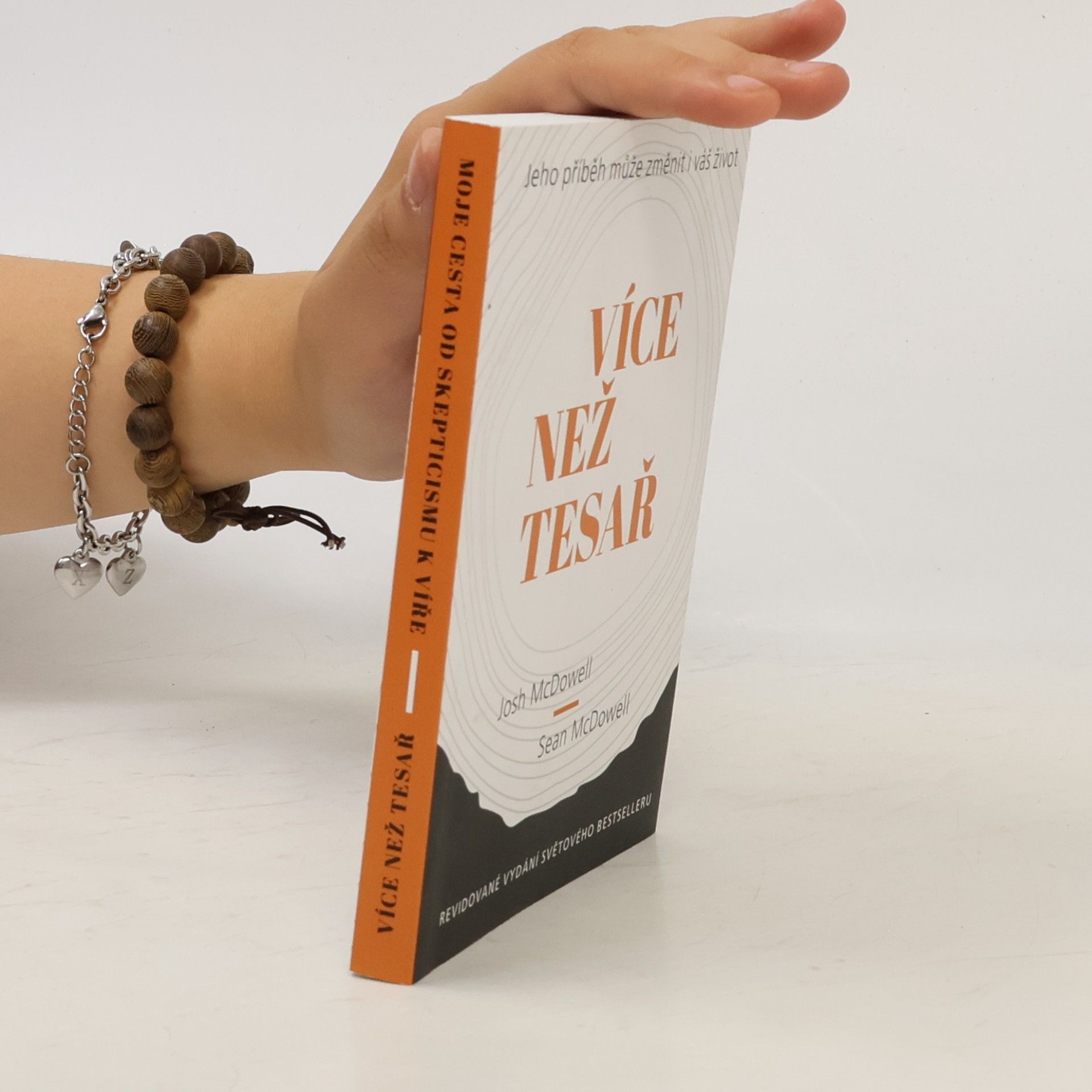 Více než tesař / Moje cesta od skepticismu k víře