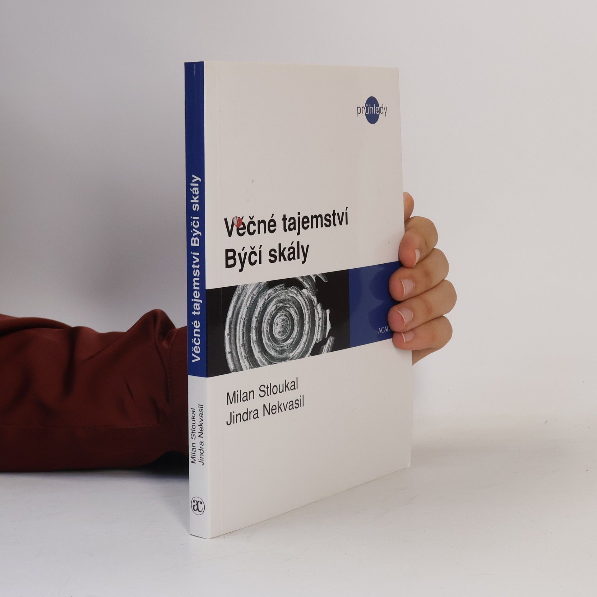 Jindra Nekvasil Věčné tajemství Býčí skály