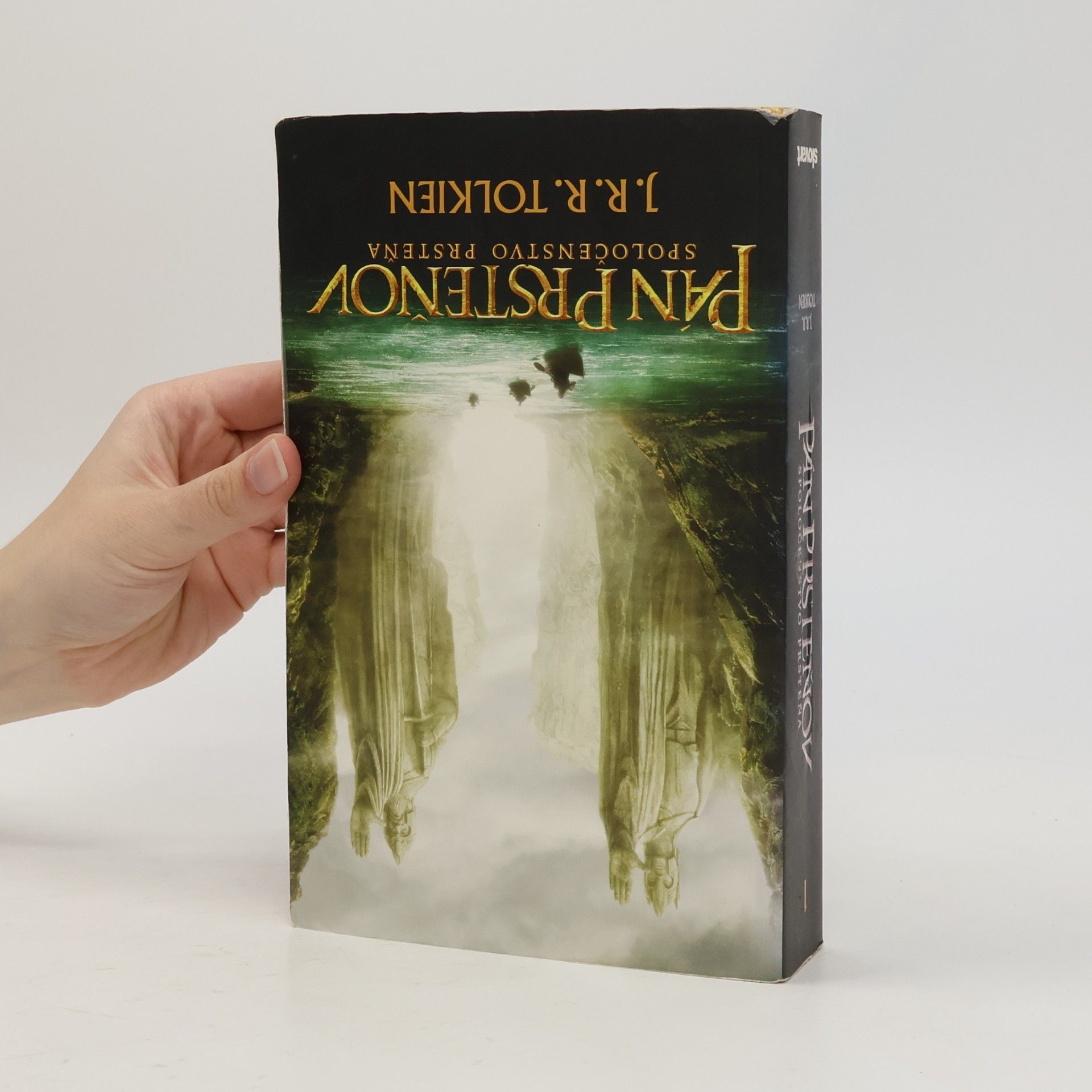J. R. R. Tolkien Pán prsteňov 1. Spoločenstvo prsteňa