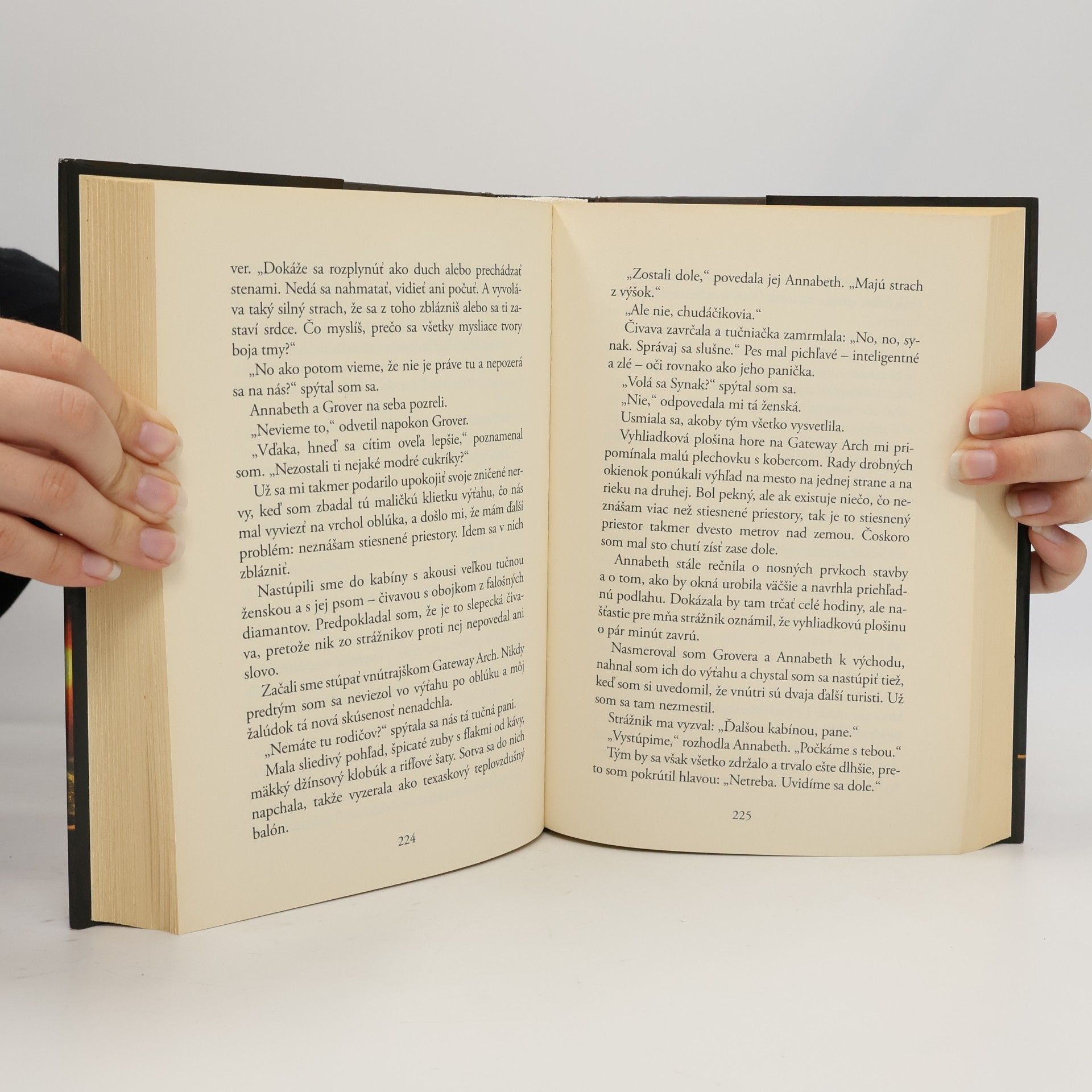 Rick Riordan Percy Jackson: Zlodej blesku