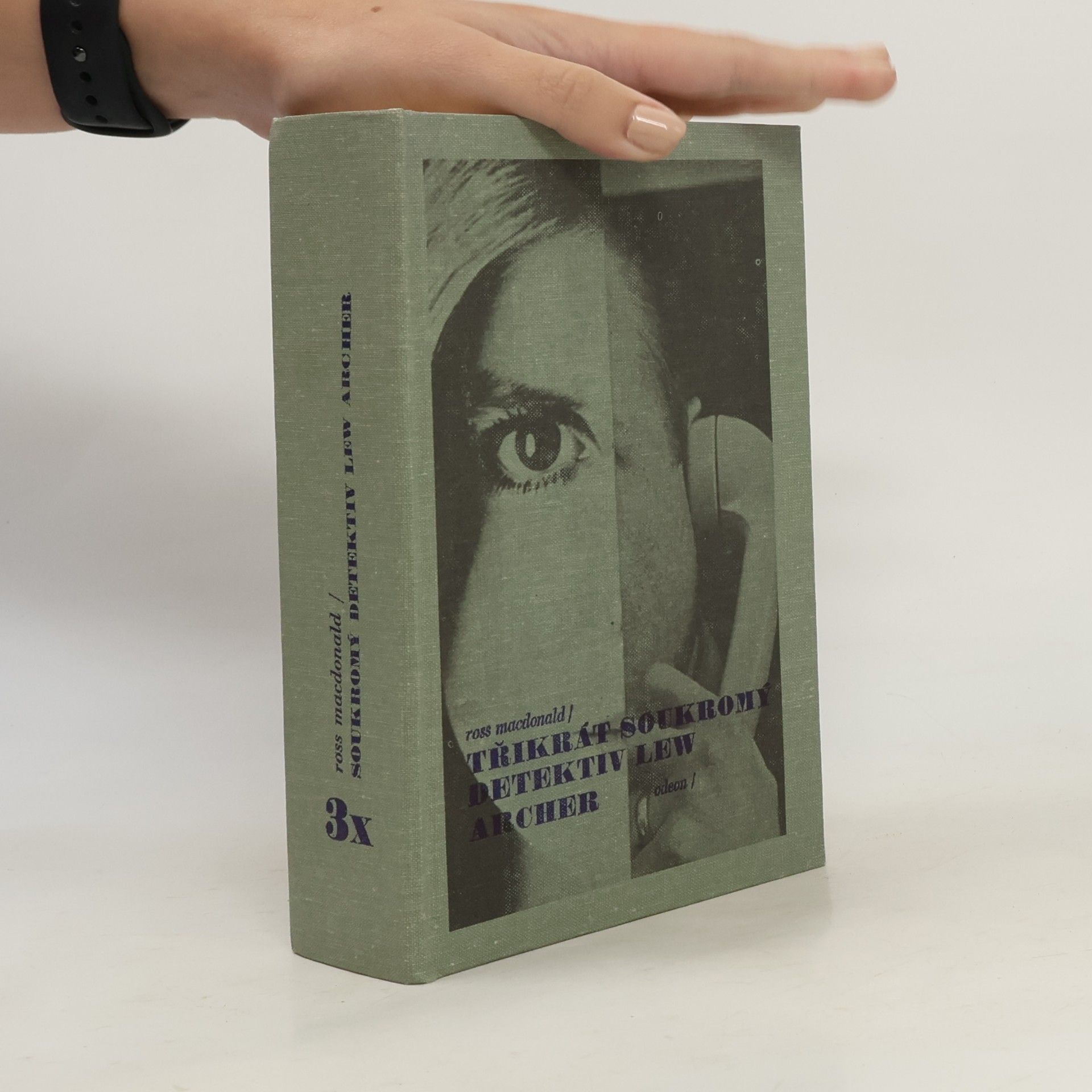 Ross Macdonald Třikrát soukromý detektiv Lew Archer