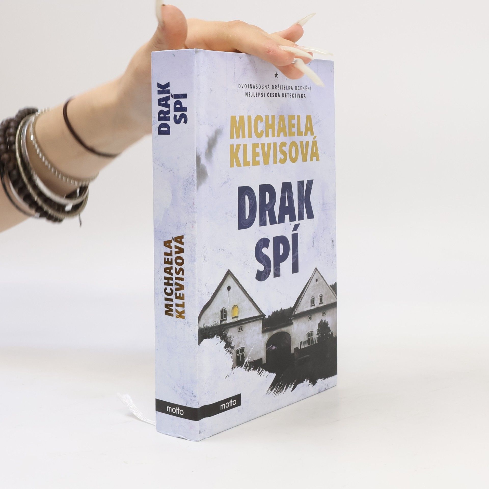 Michaela Klevisová Drak spí