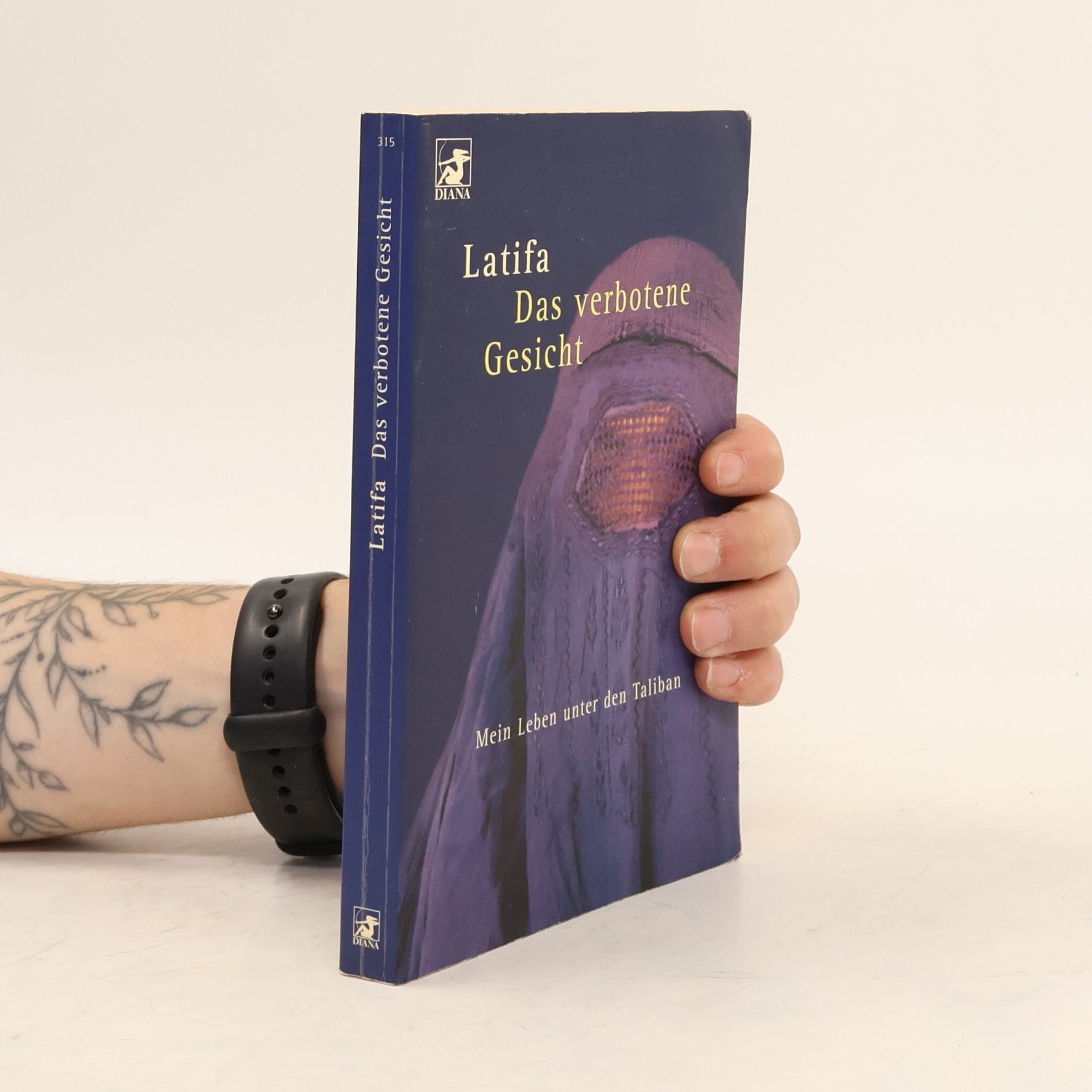 Latifa Das verbotene Gesicht