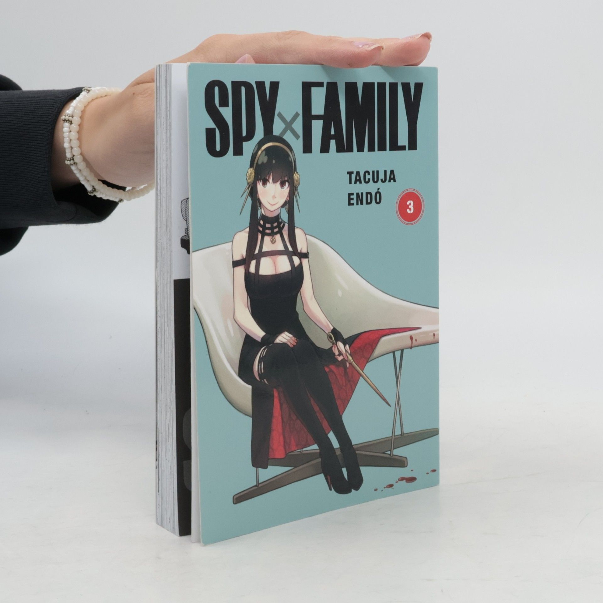 Tacuja Endó Spy x Family 3