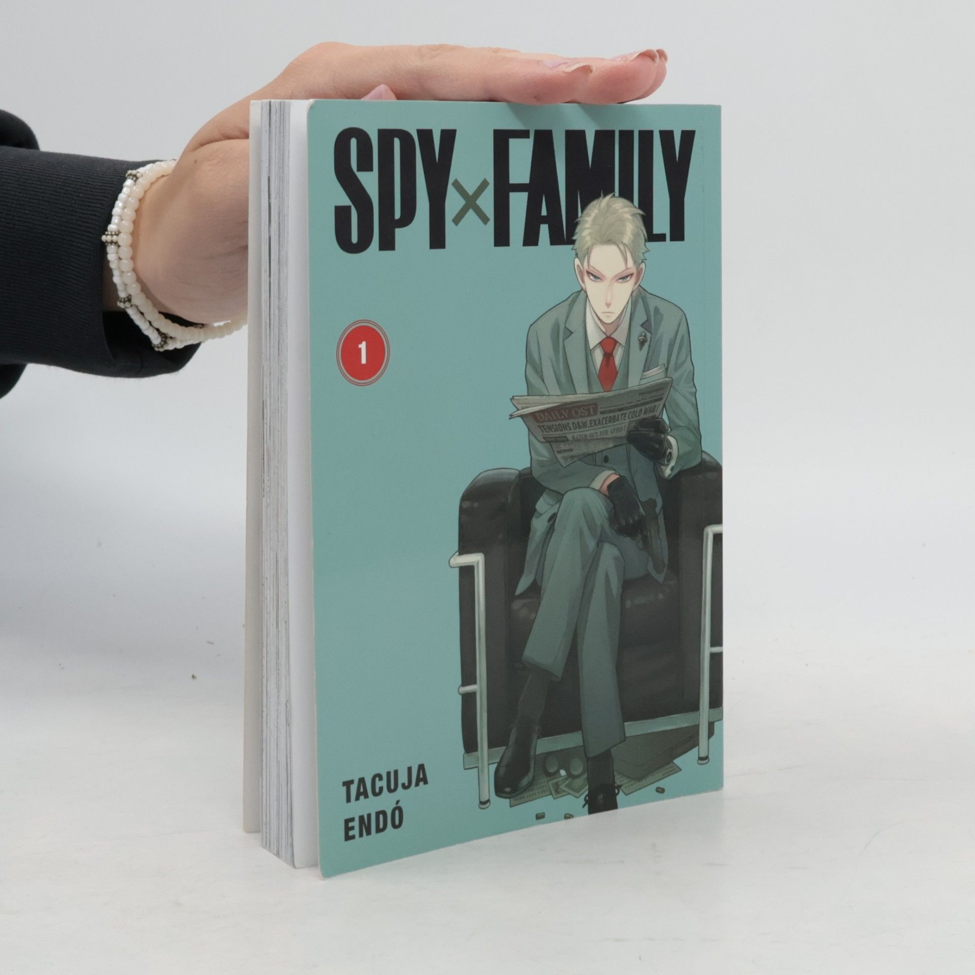 Tacuja Endó Spy x Family 1