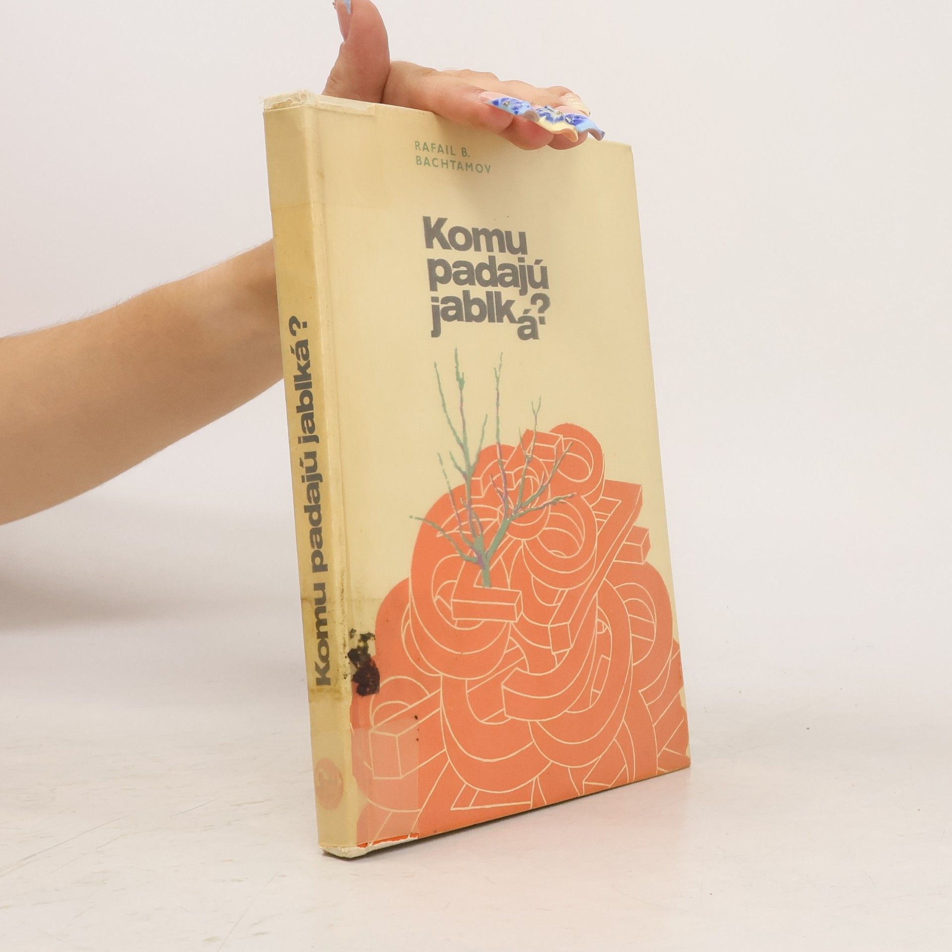 Rafail Borisovič Bachtamov Komu padajú jablká?