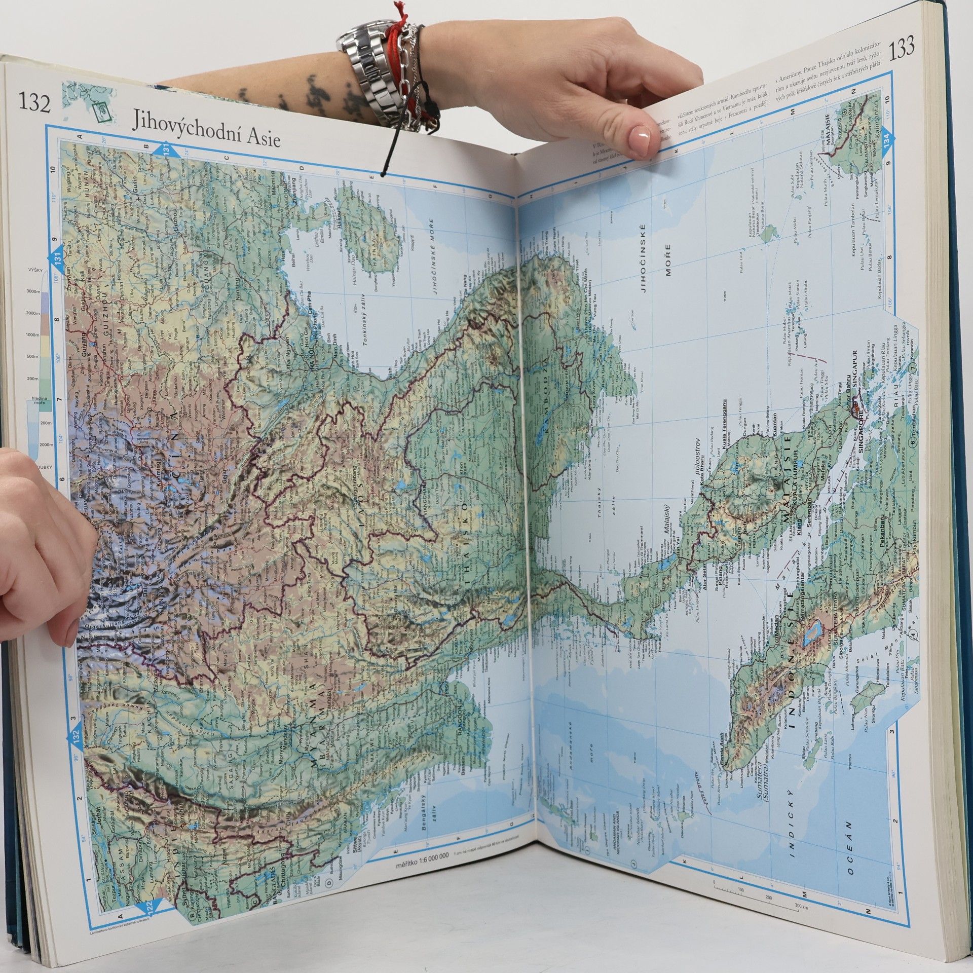 Jiří Hanuš Ilustrovaný atlas světa pro nové století