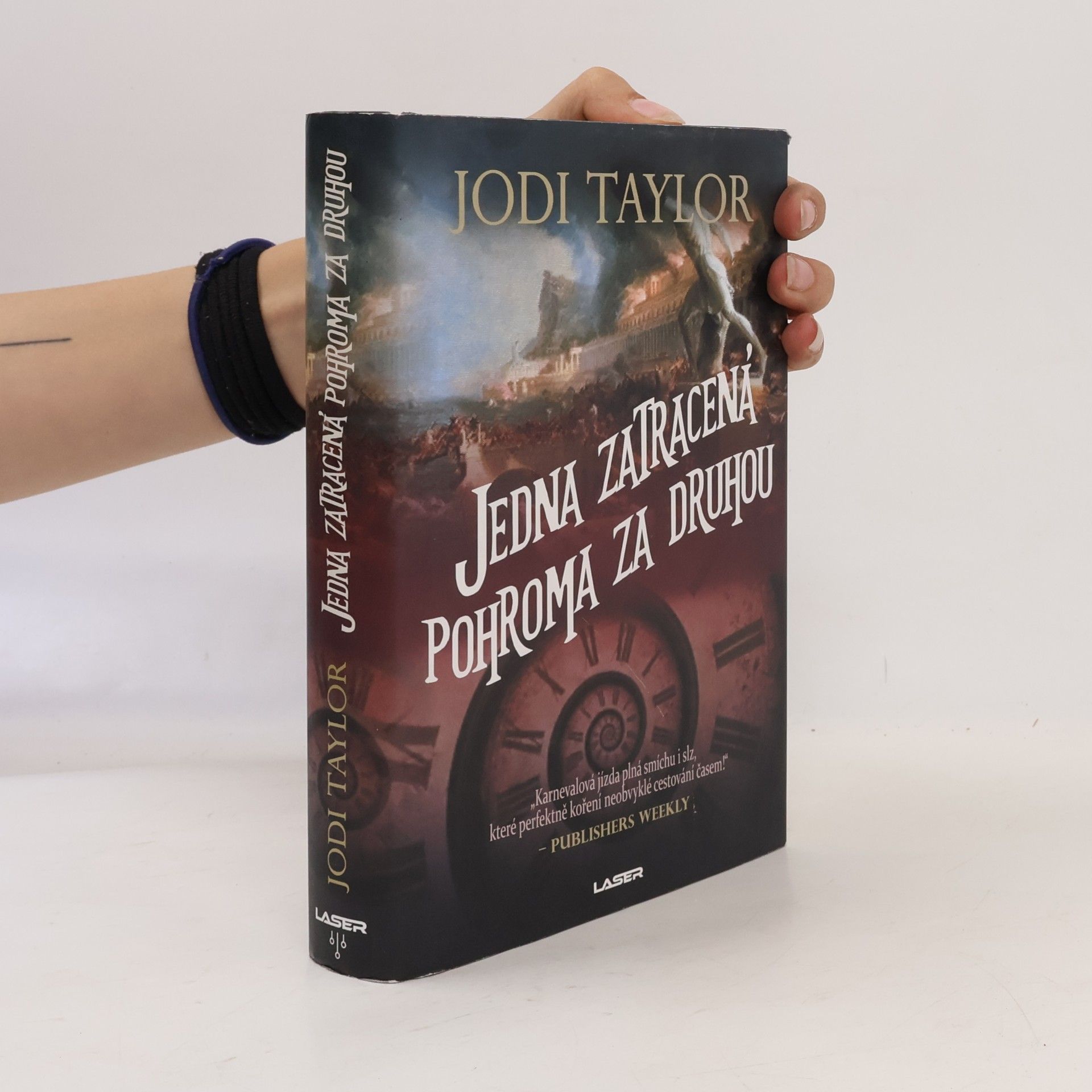 Jodi Taylor Jedna zatracená pohroma za druhou