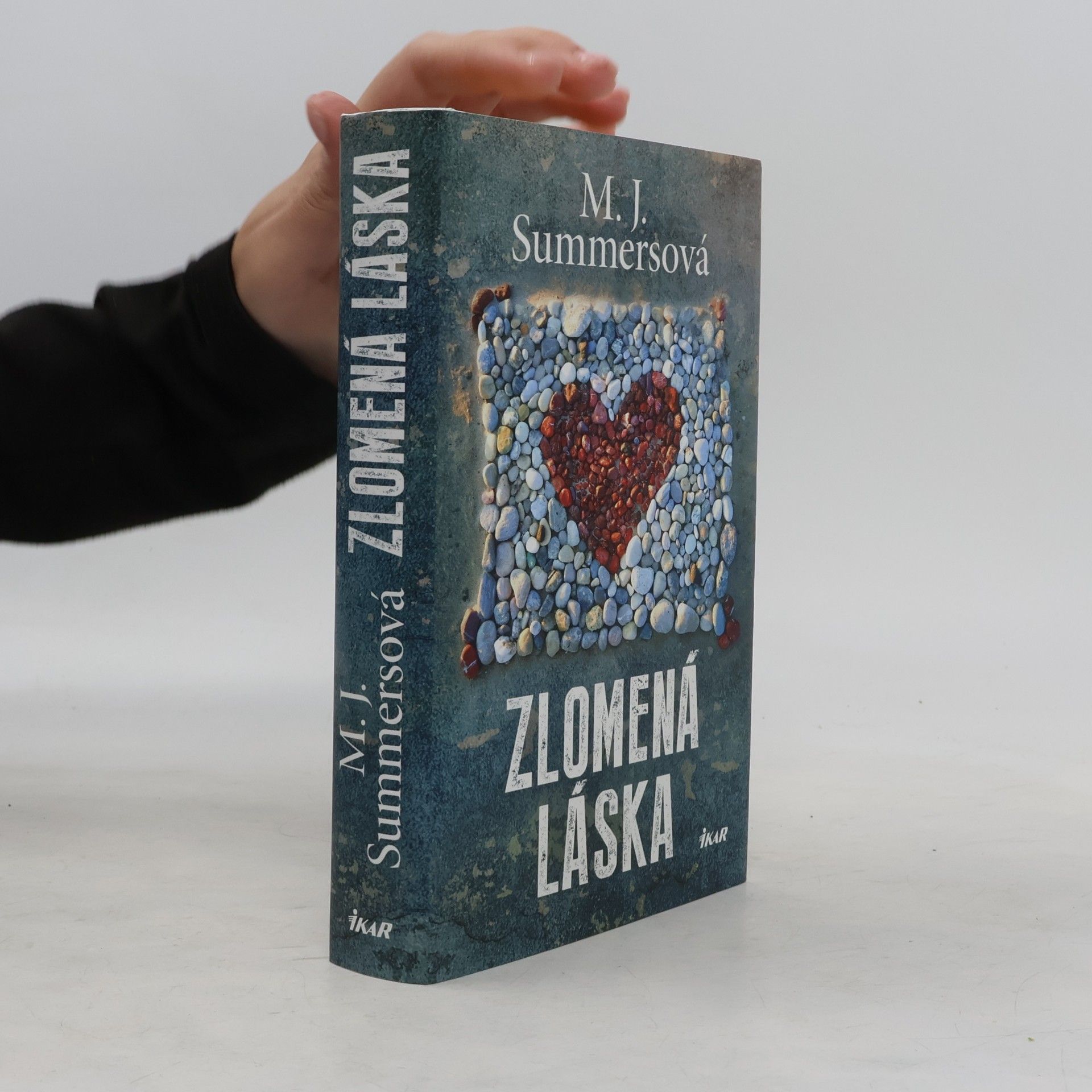 M. J. Summers Zlomená láska