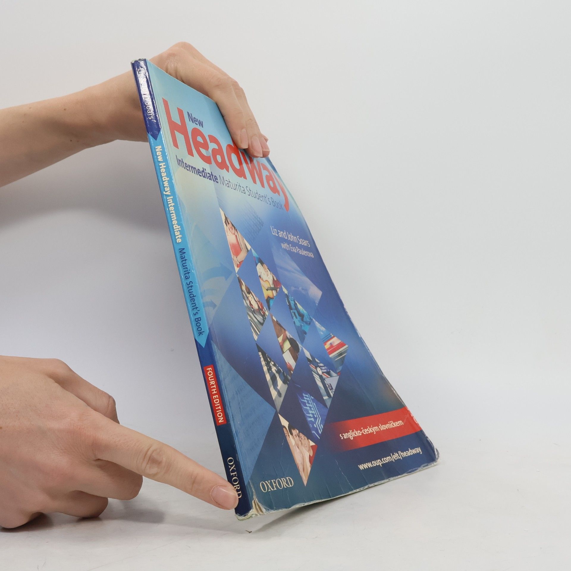 Liz Soars New Headway Intermediate: Maturita Student's Book