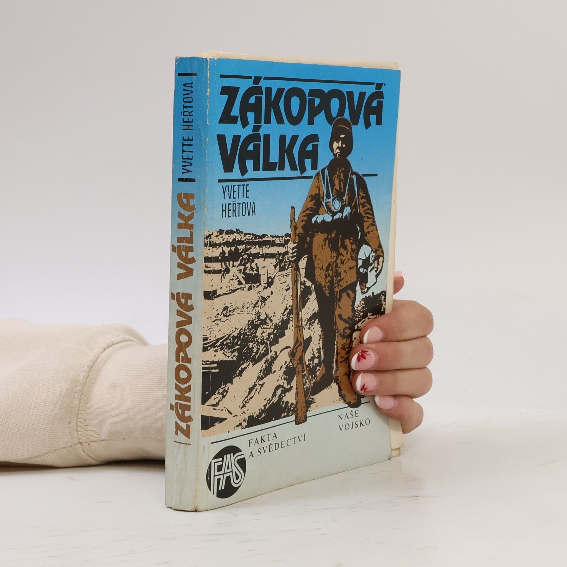 Yvette Heřtová Zákopová válka