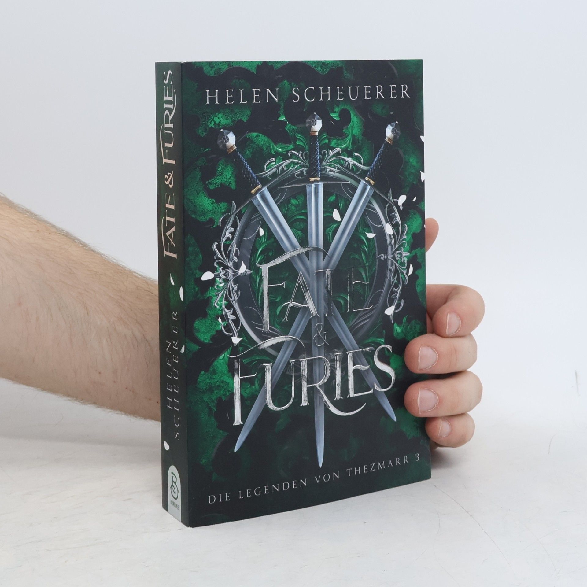 Helen Scheuerer Die Legenden von Thezmarr - 3: Fate and Furies