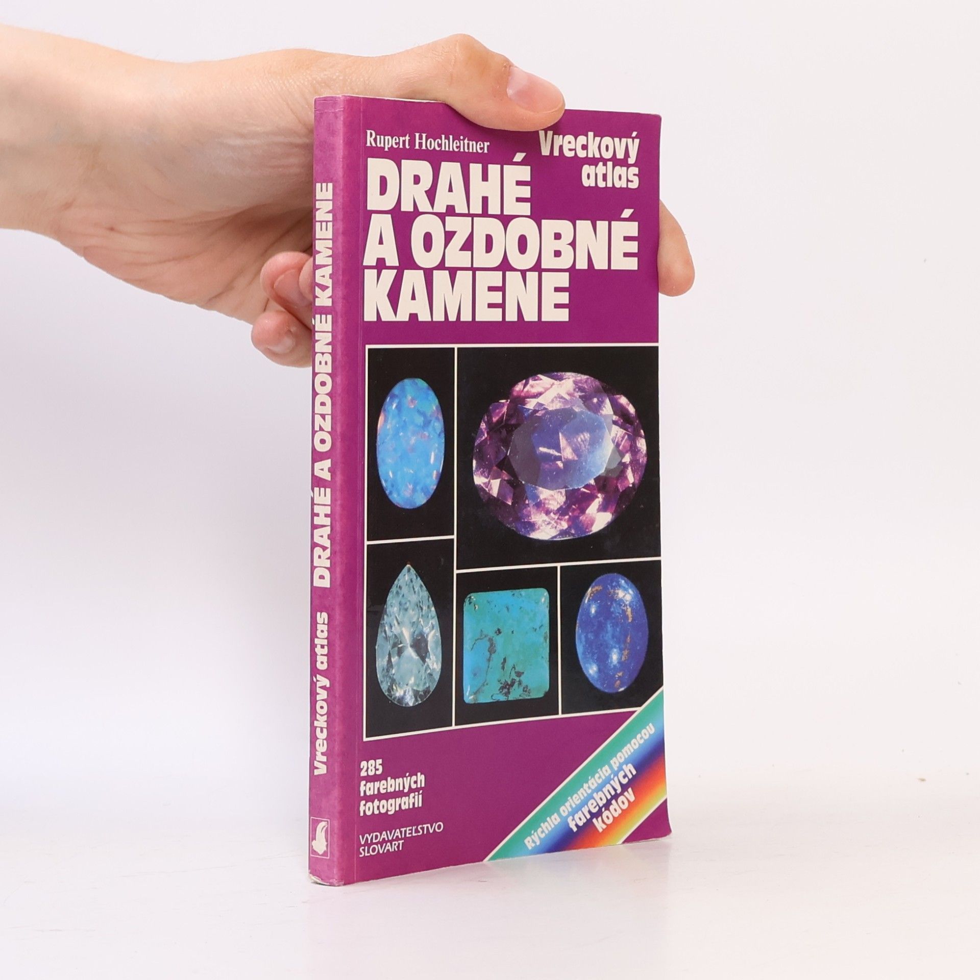 Drahé a ozdobné kamene