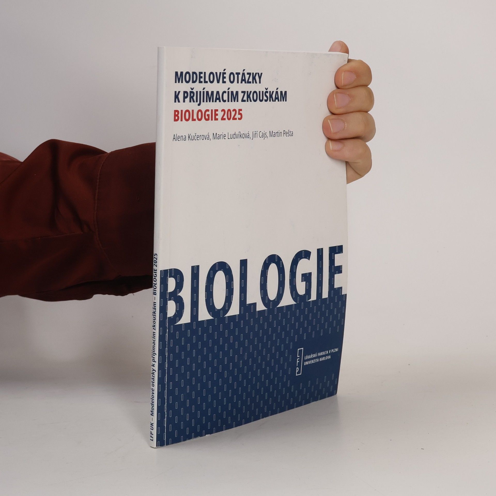 Martin Pešta Modelové otázky k přijímacím zkouškám. Biologie 2025