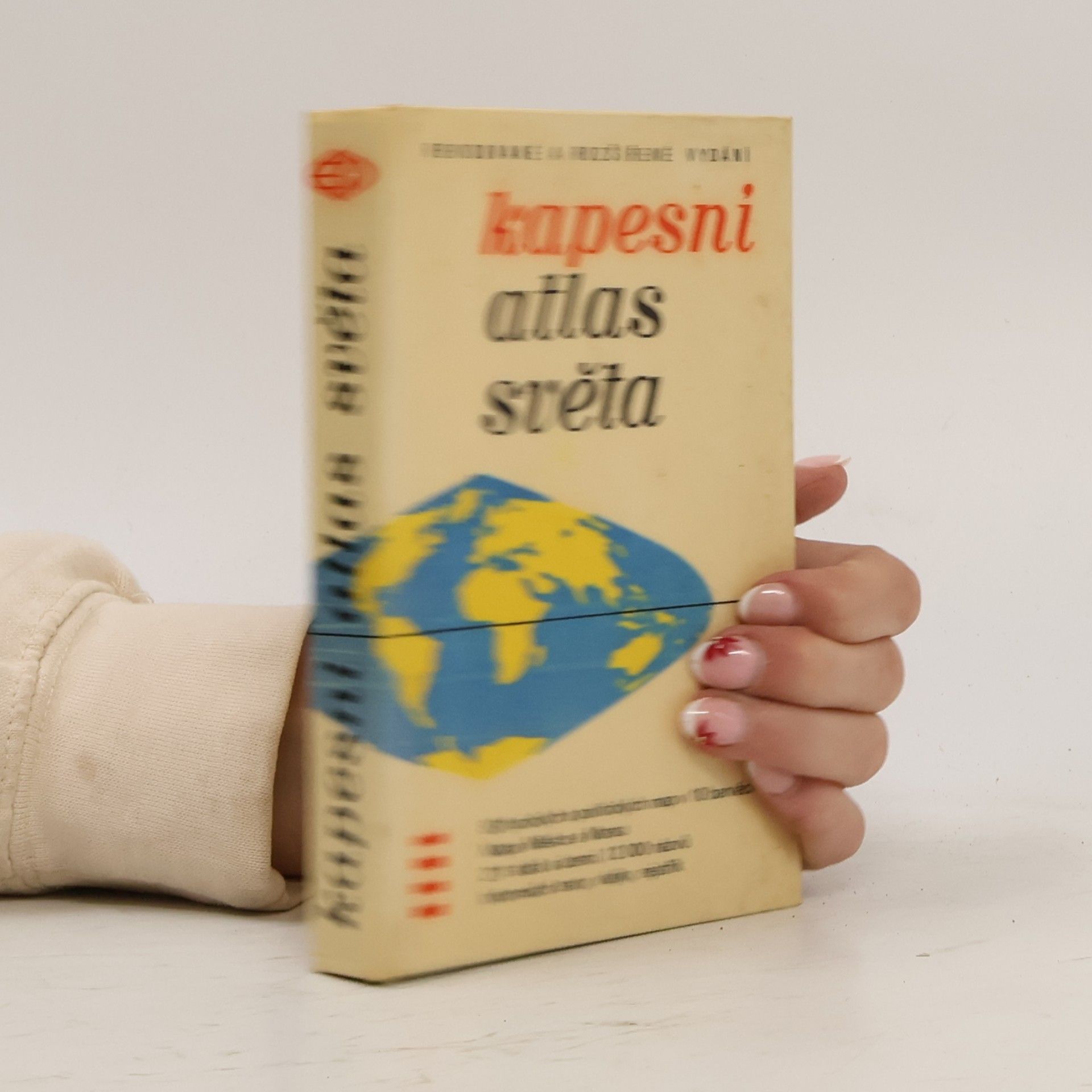 AA.VV. Kapesní atlas světa
