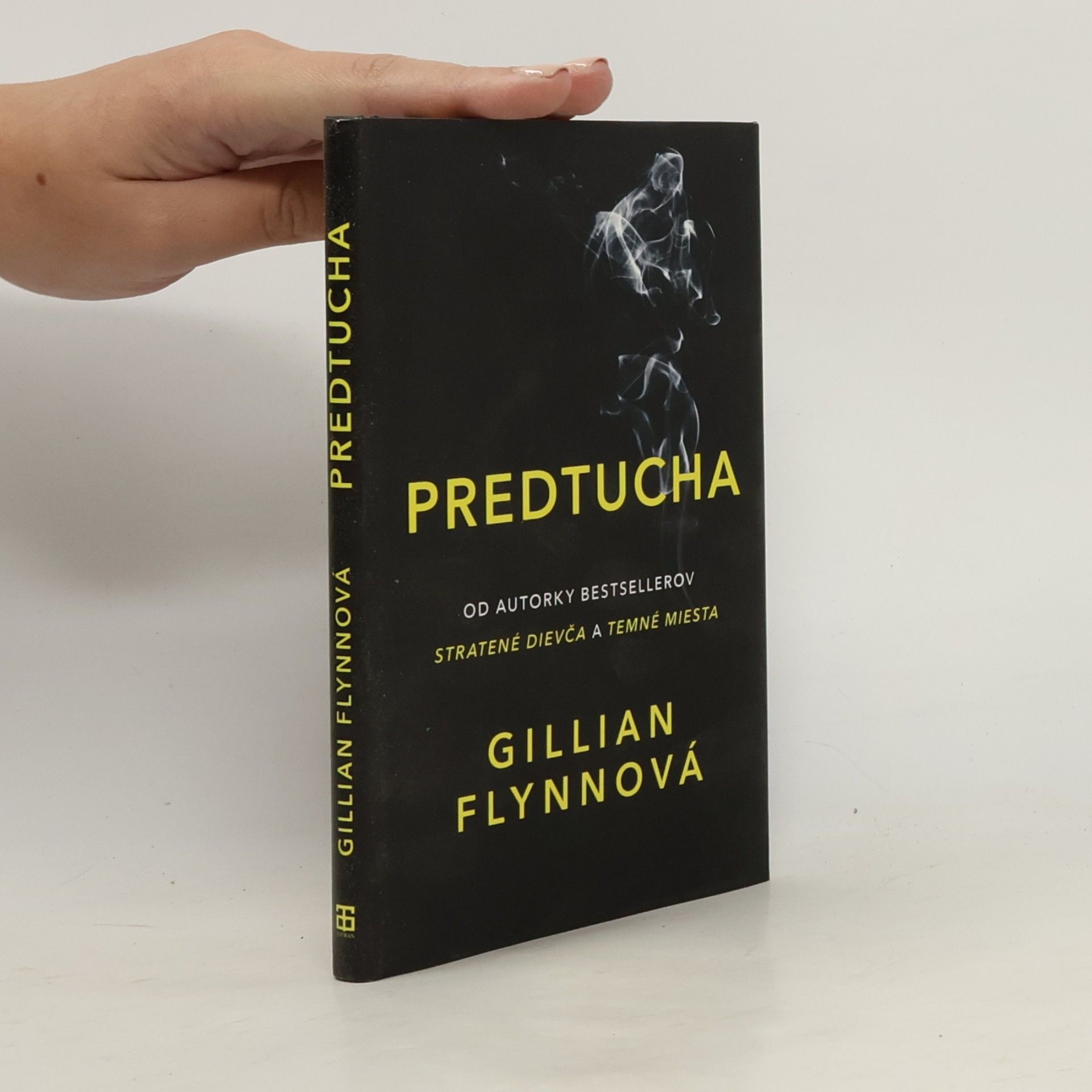 Gillian Flynn Predtucha