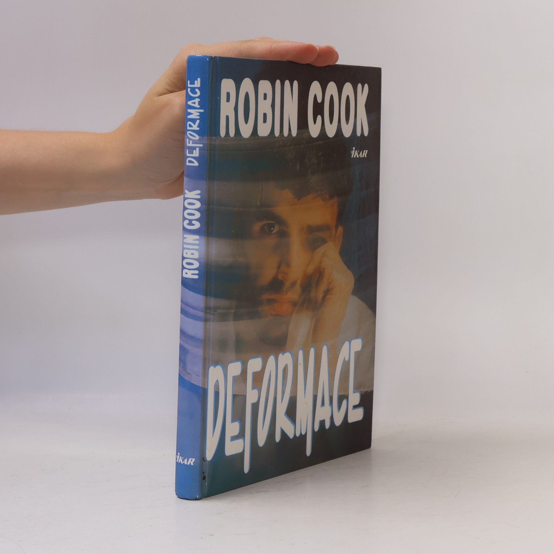 Robin Cook Deformace