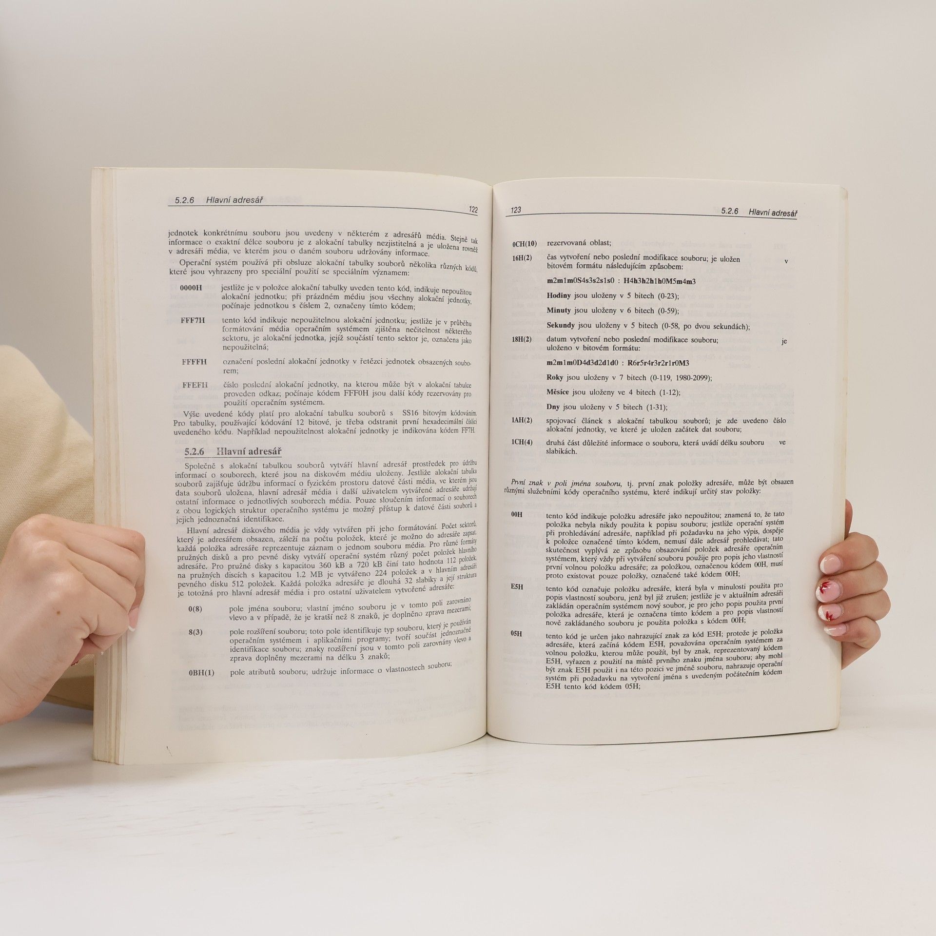 Karel Nenadál Úvod do problematiky osobních počítačů typu IBM PC, MS DOS