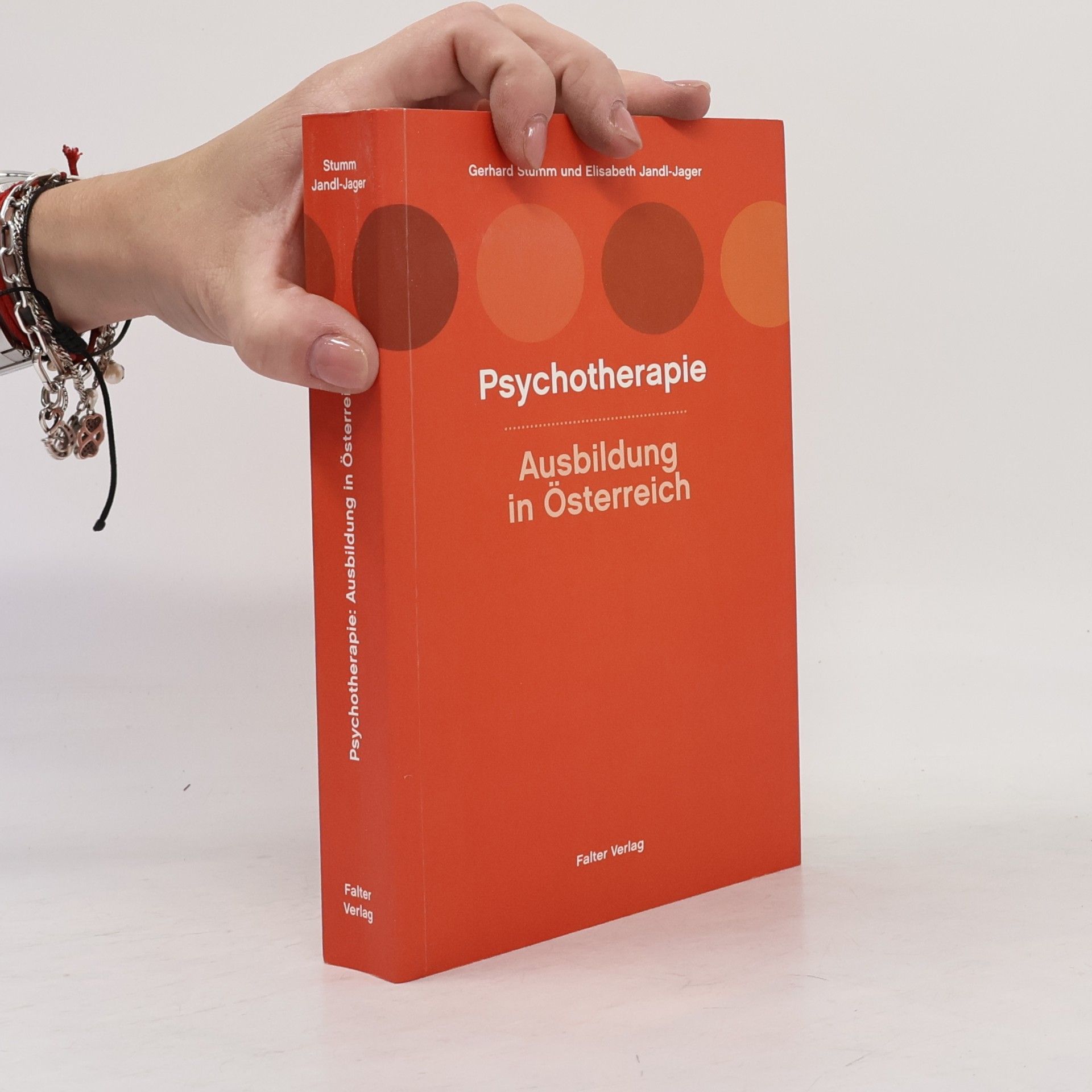 Gerhard Stumm Psychotherapie: Ausbildung in Österreich
