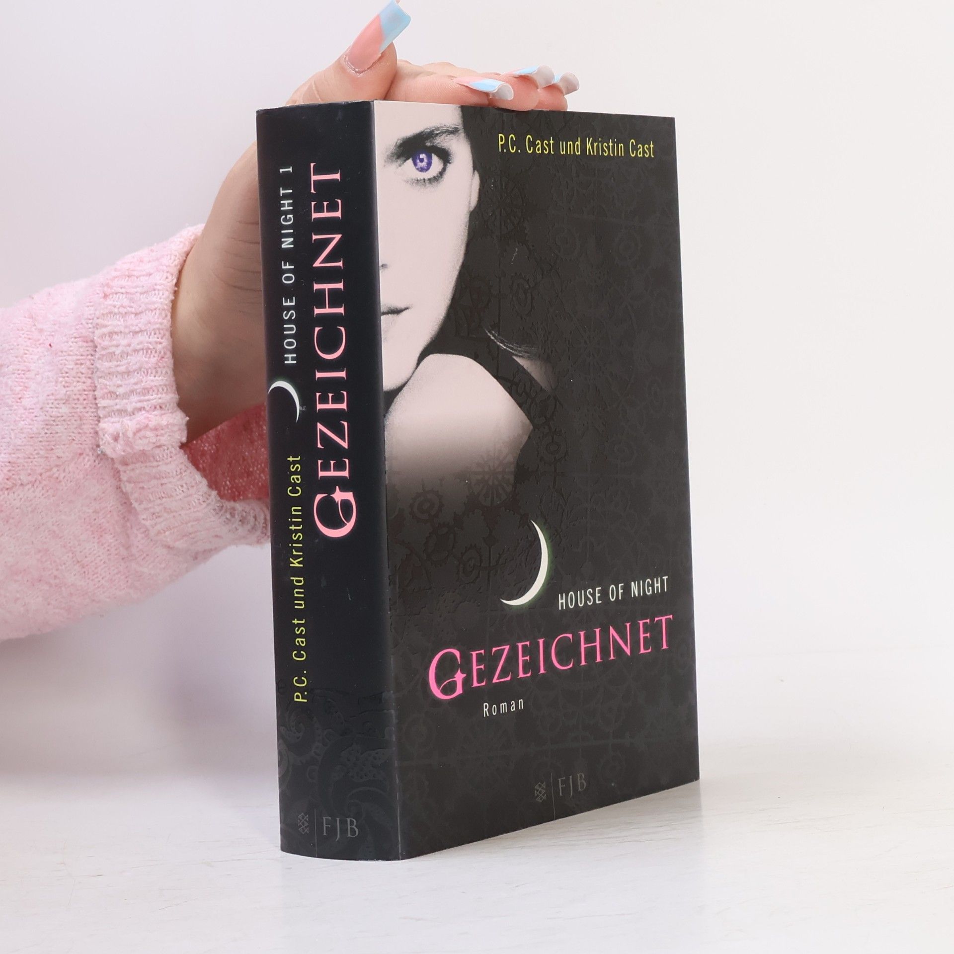 Verena Roelvink House Of Night. Gezeichnet