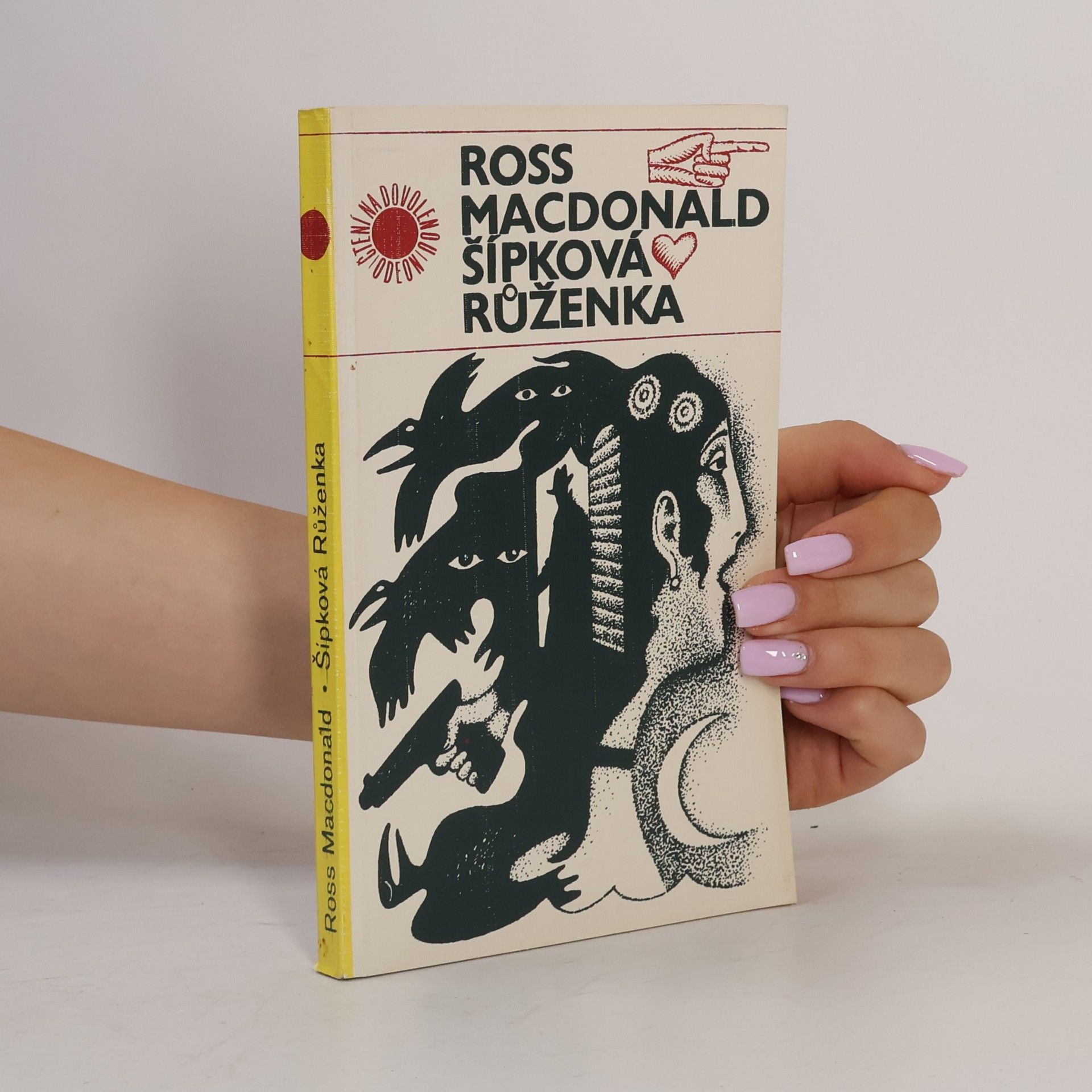Ross Macdonald Šípková Růženka
