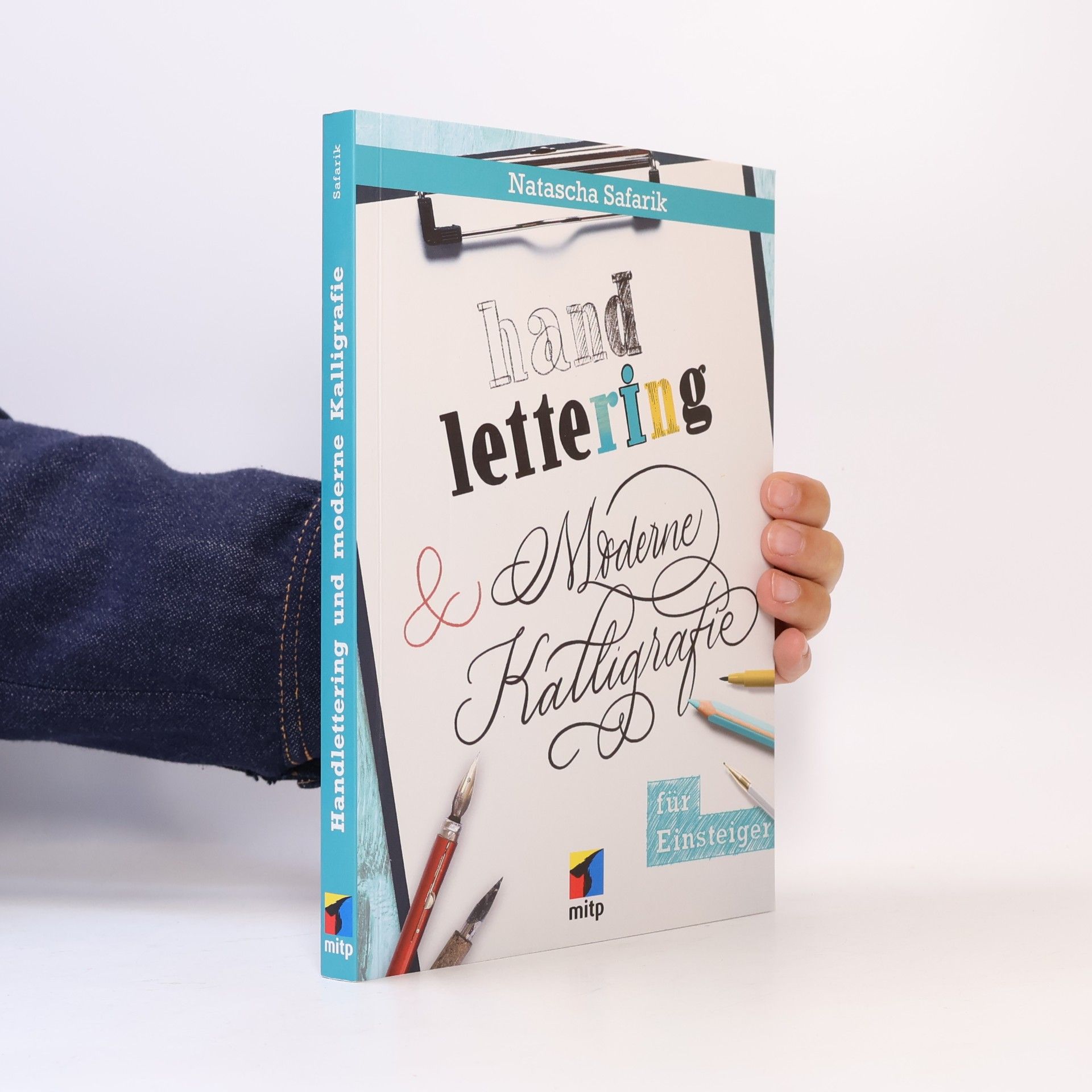 Natascha Safarik Handlettering und moderne Kalligrafie