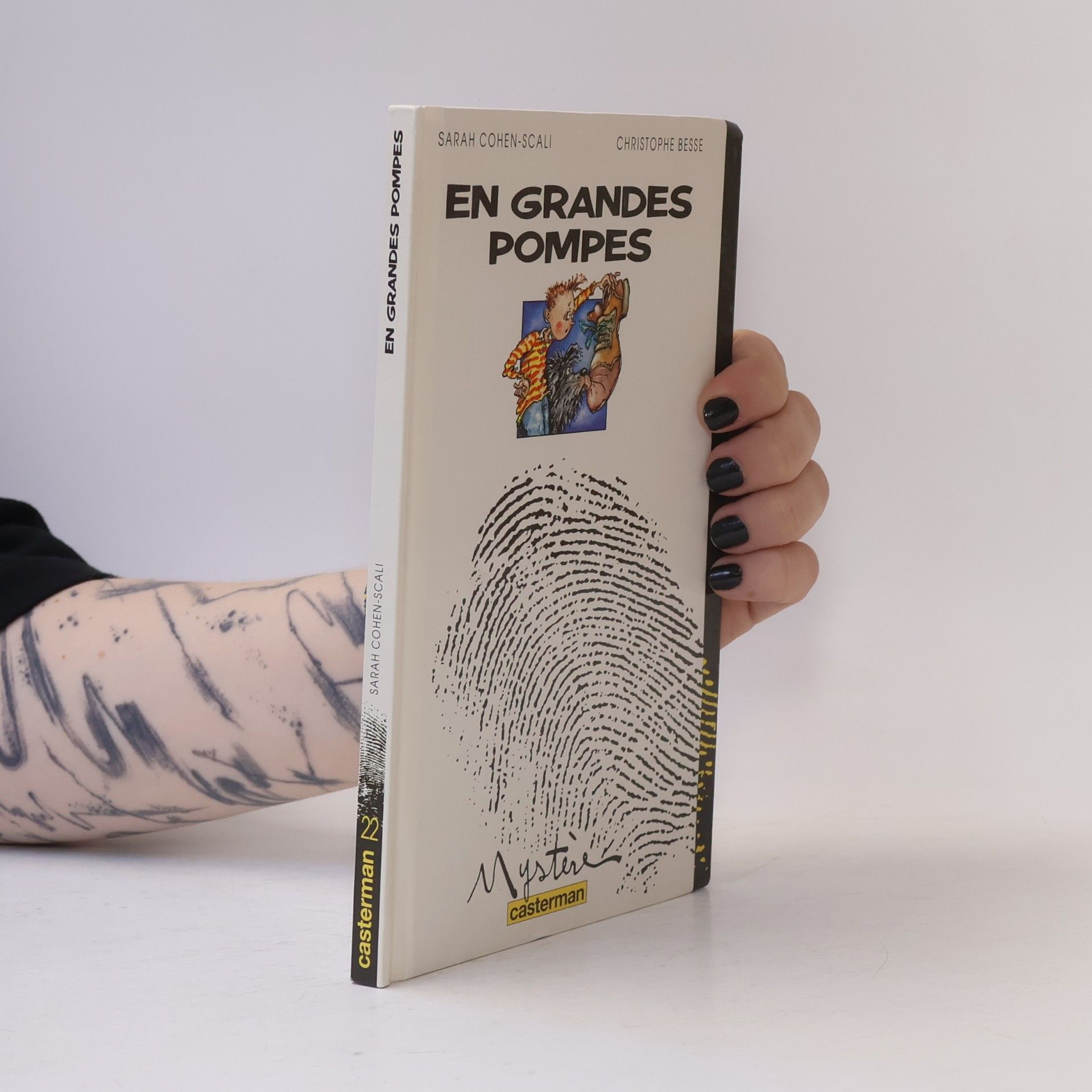 Mystère - 22: En grandes pompes