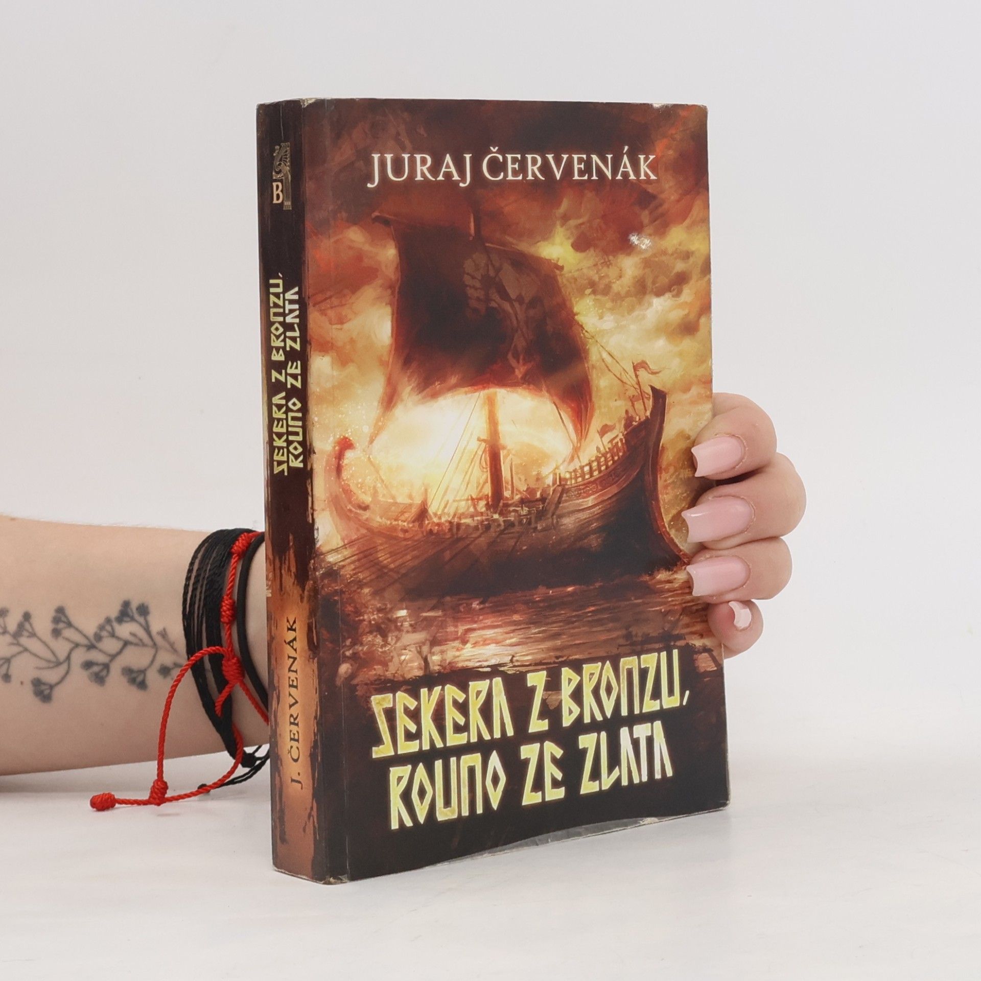 Juraj Červenák Sekera z bronzu, rouno ze zlata
