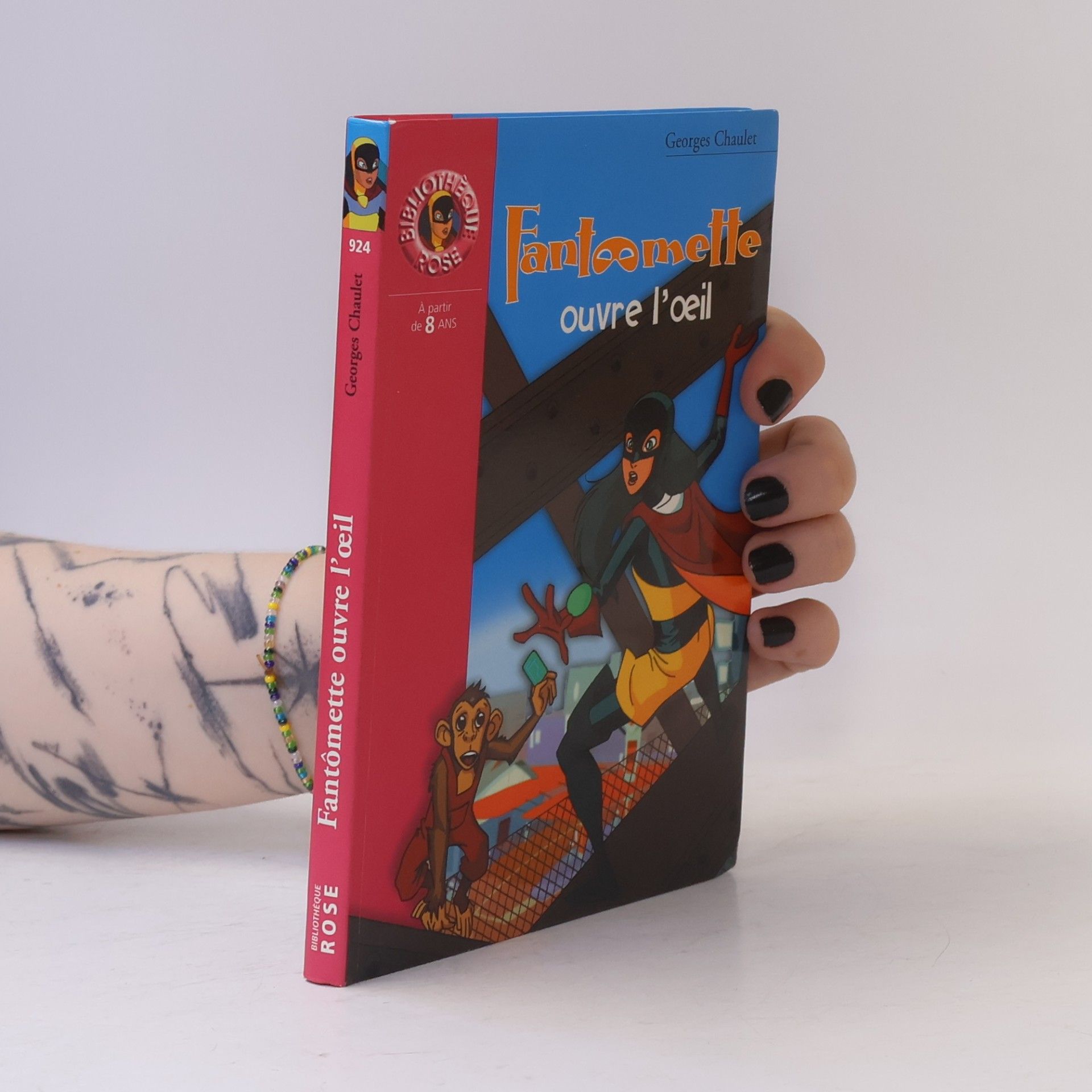 Caribara Fantômette ouvre l'oeil