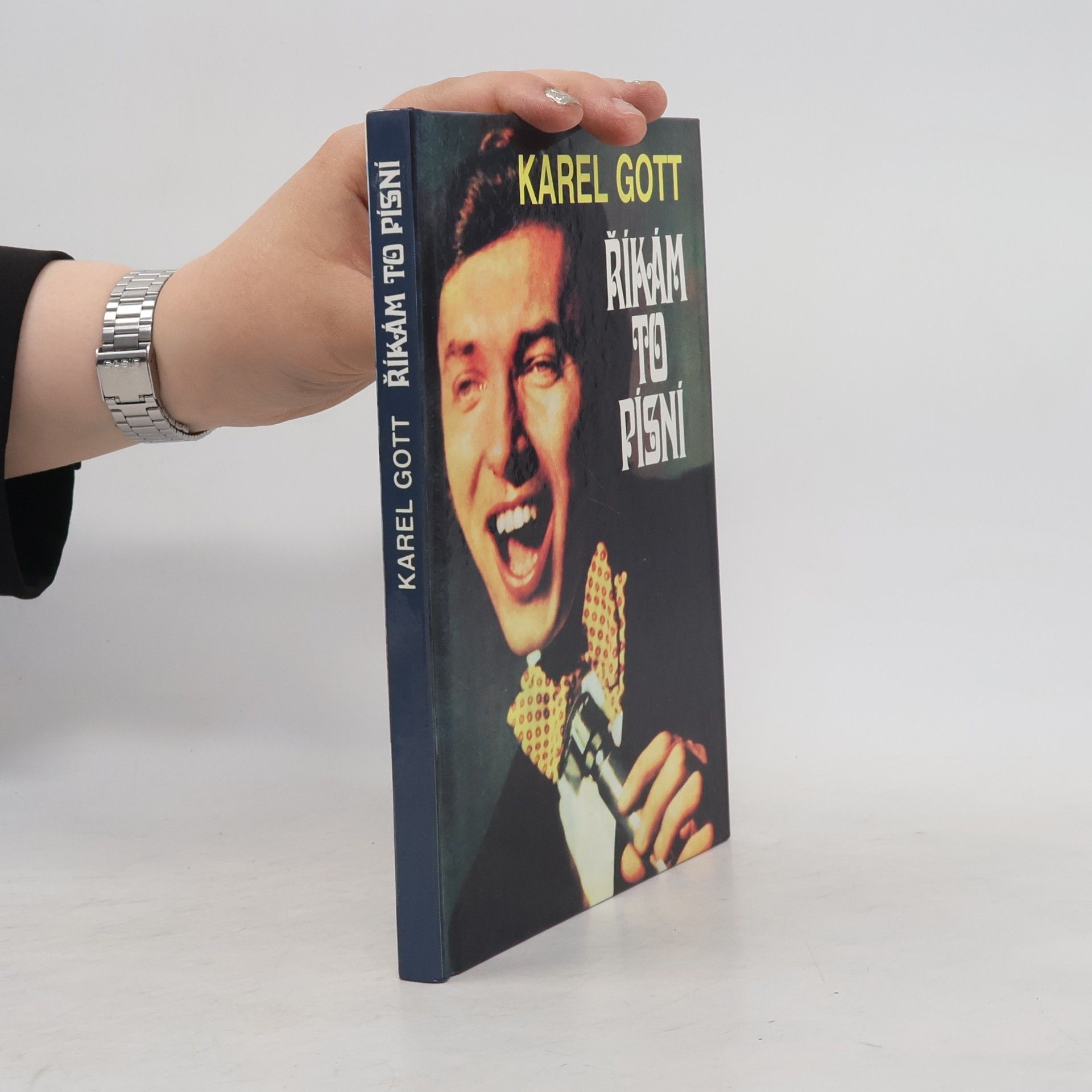 Karel Gott Říkám to písní